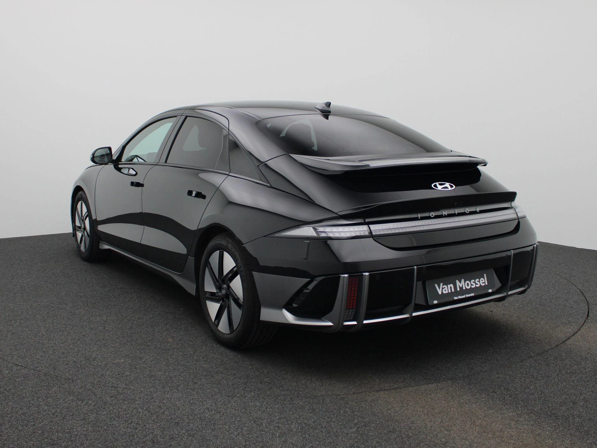 Hyundai IONIQ6 – autofoto 3