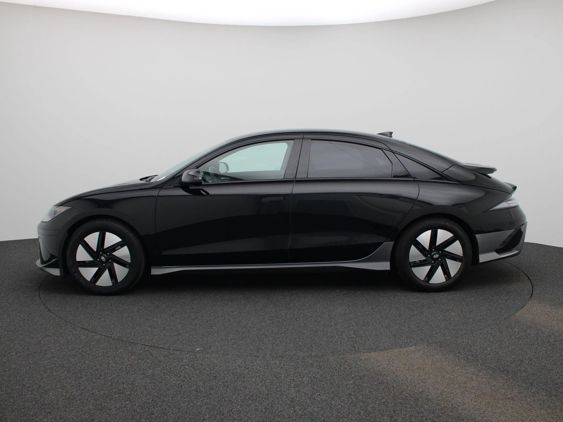 Hyundai IONIQ6 – autofoto 5