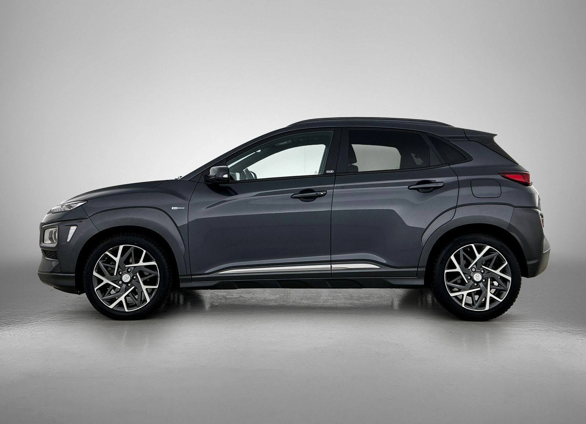 Hyundai Kona met kenteken T-402-DT – autofoto 4