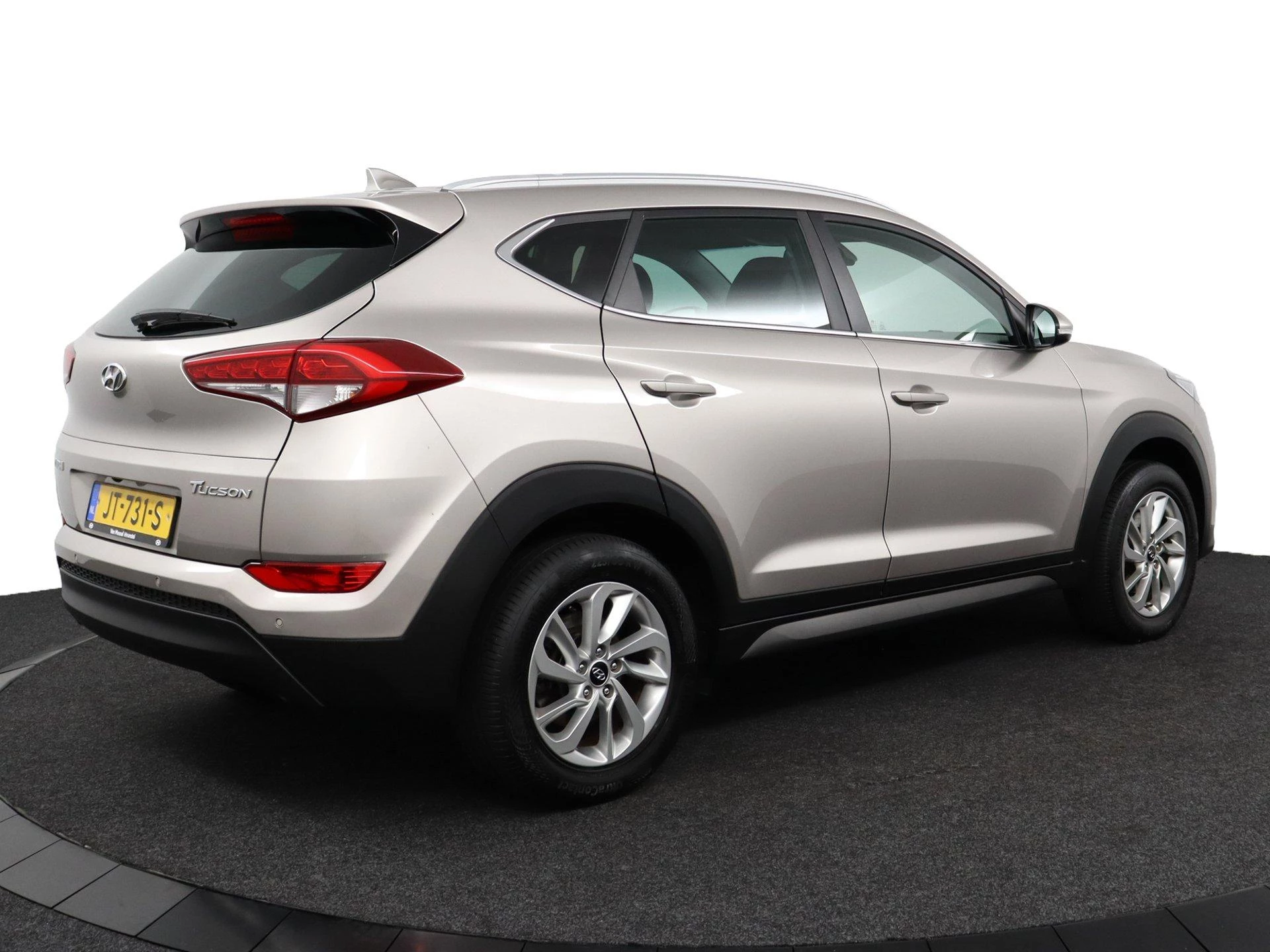 Hyundai Tucson met kenteken 63100 – autofoto 5