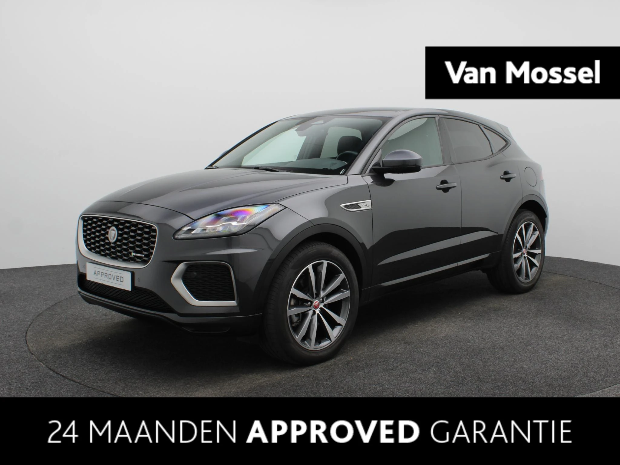 Jaguar E-PACE met kenteken S-553-VT – autofoto 2