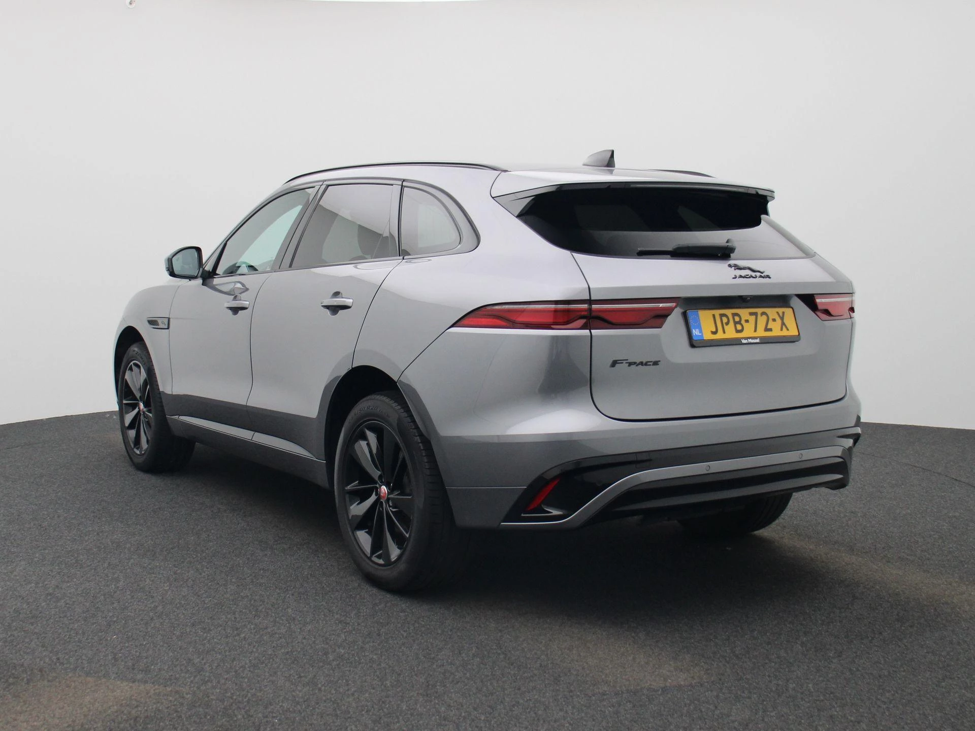 Jaguar F-PACE – autofoto 3
