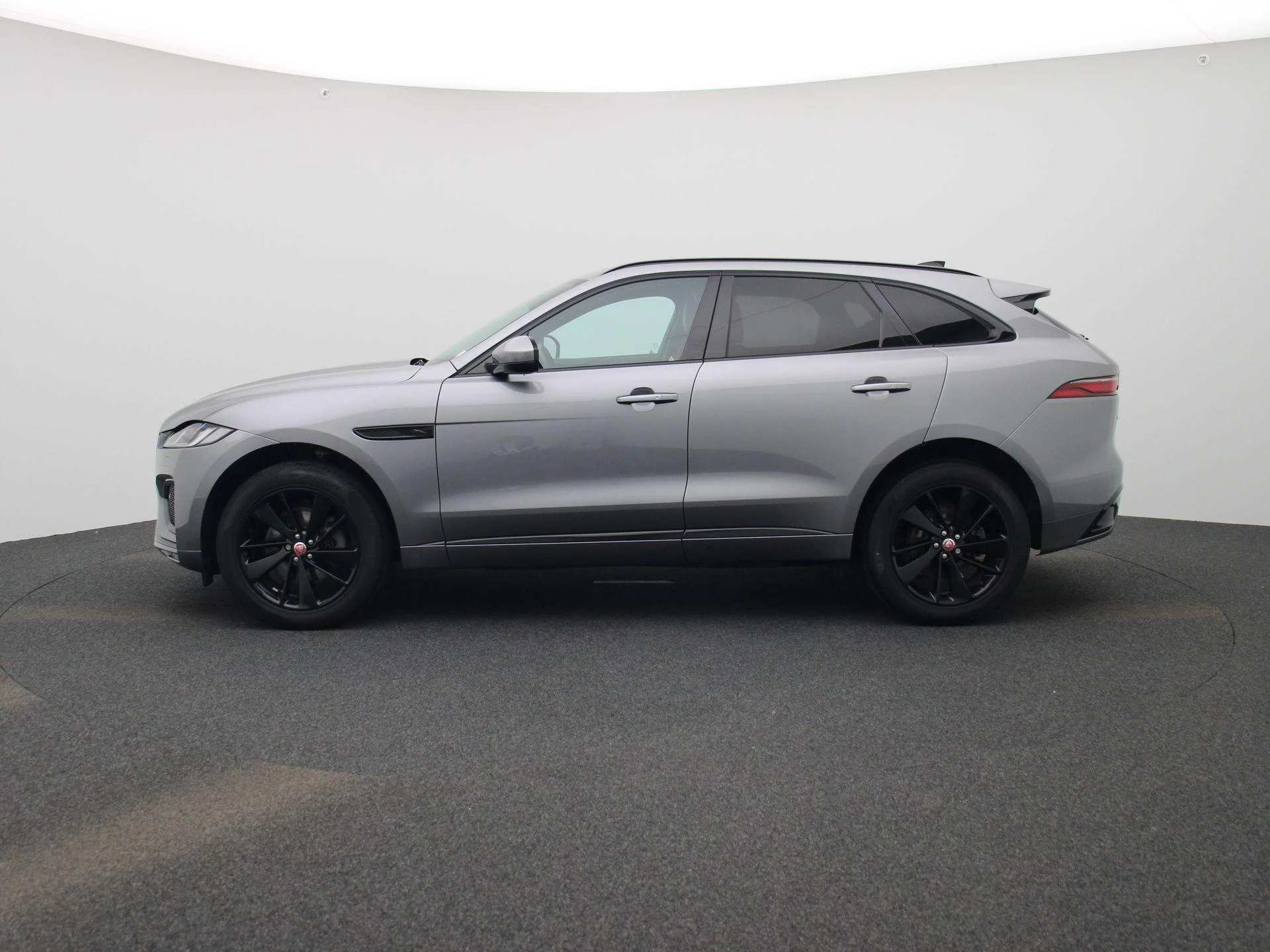 Jaguar F-PACE – autofoto 5