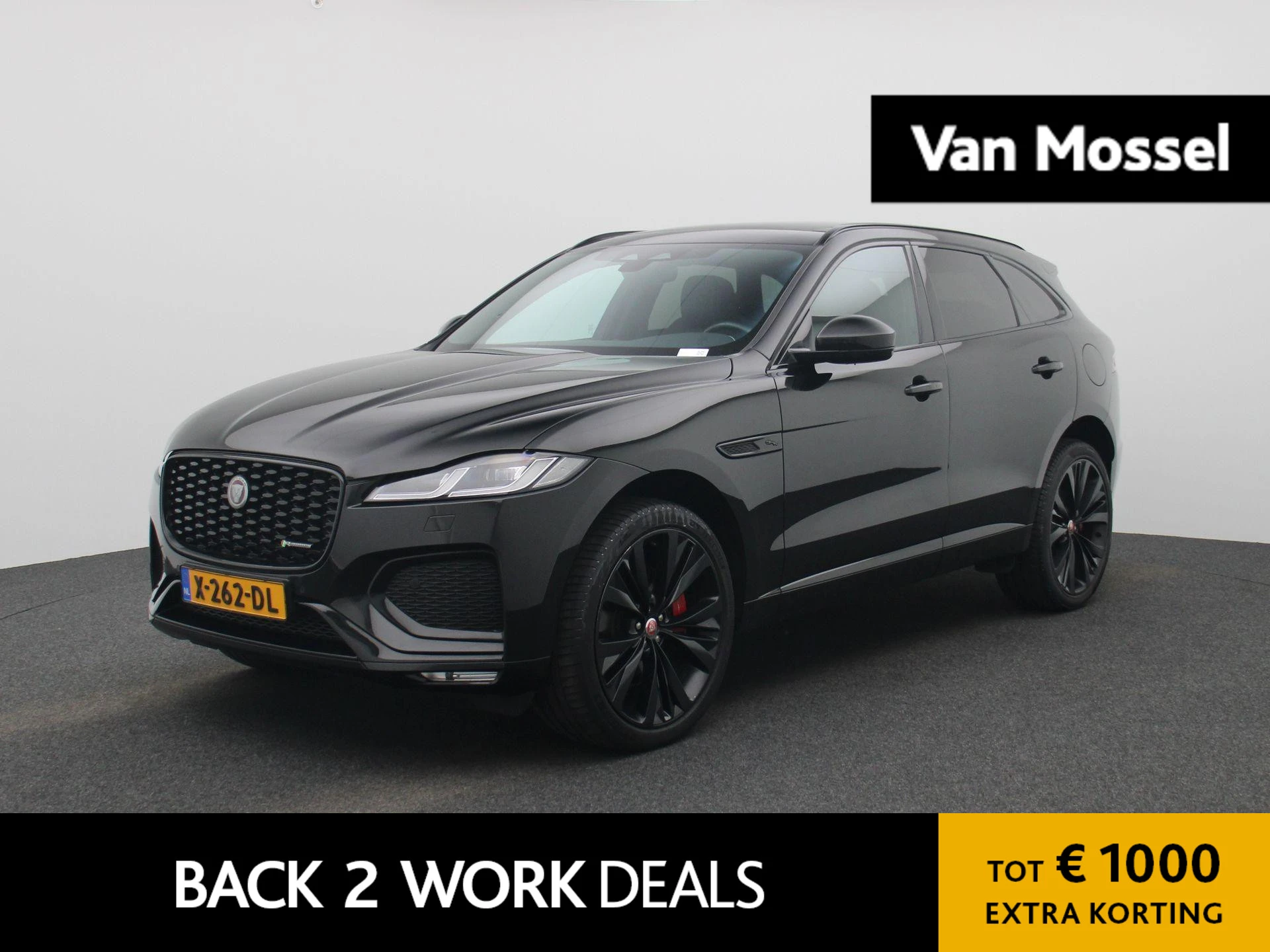 Jaguar F-PACE met kenteken X-262-DL – autofoto 2