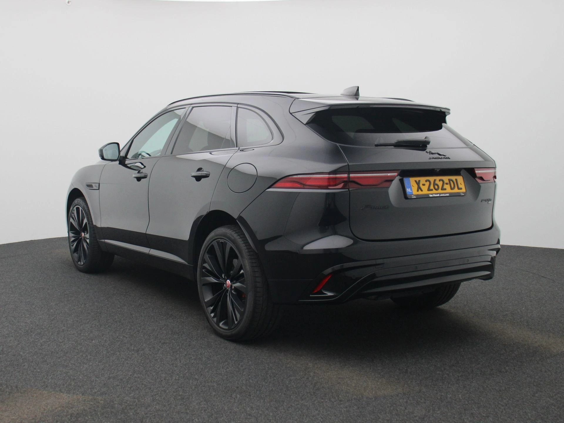 Jaguar F-PACE met kenteken X-262-DL – autofoto 3