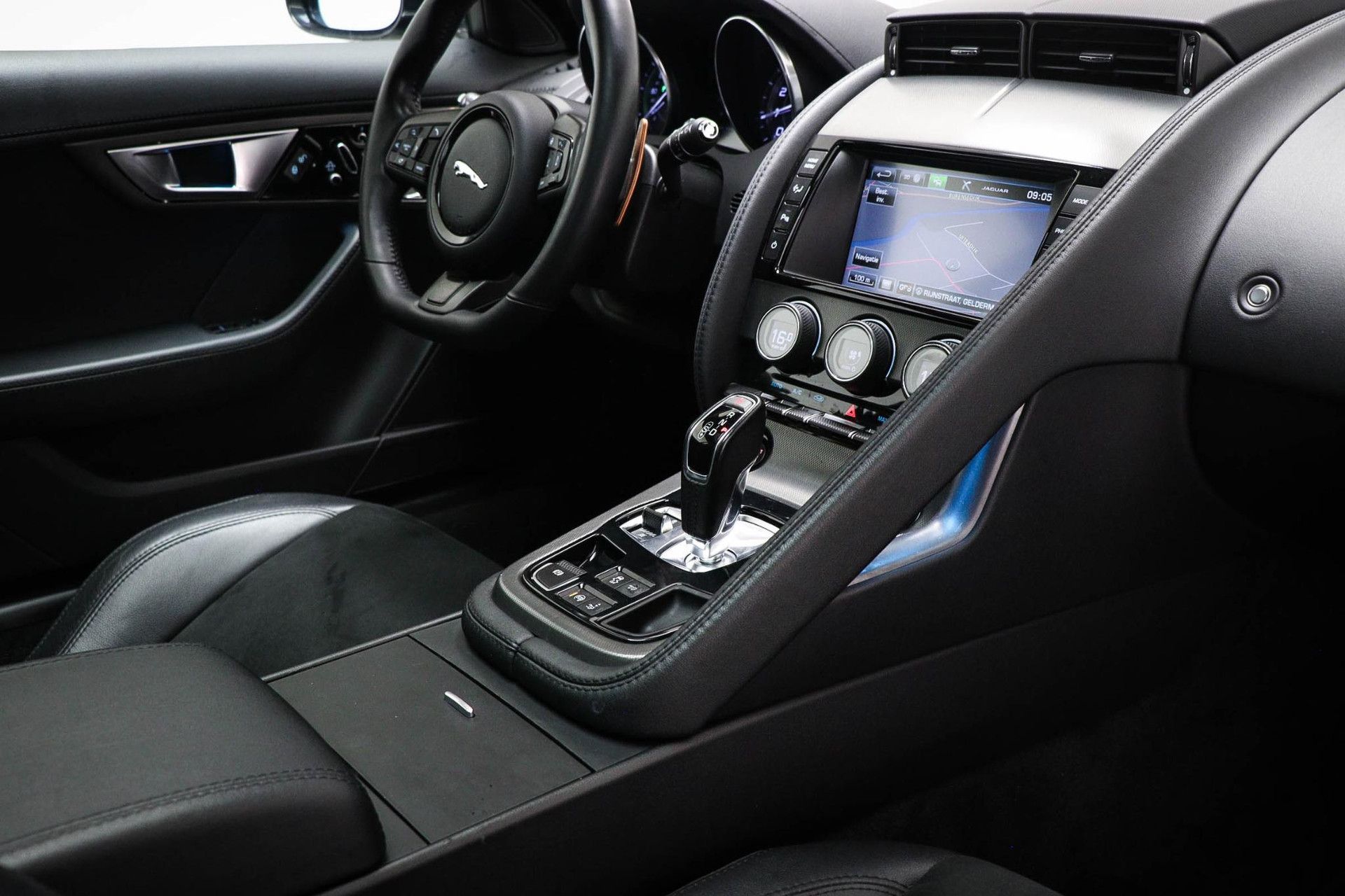 Jaguar F-Type met kenteken GB-935-S – autofoto 3