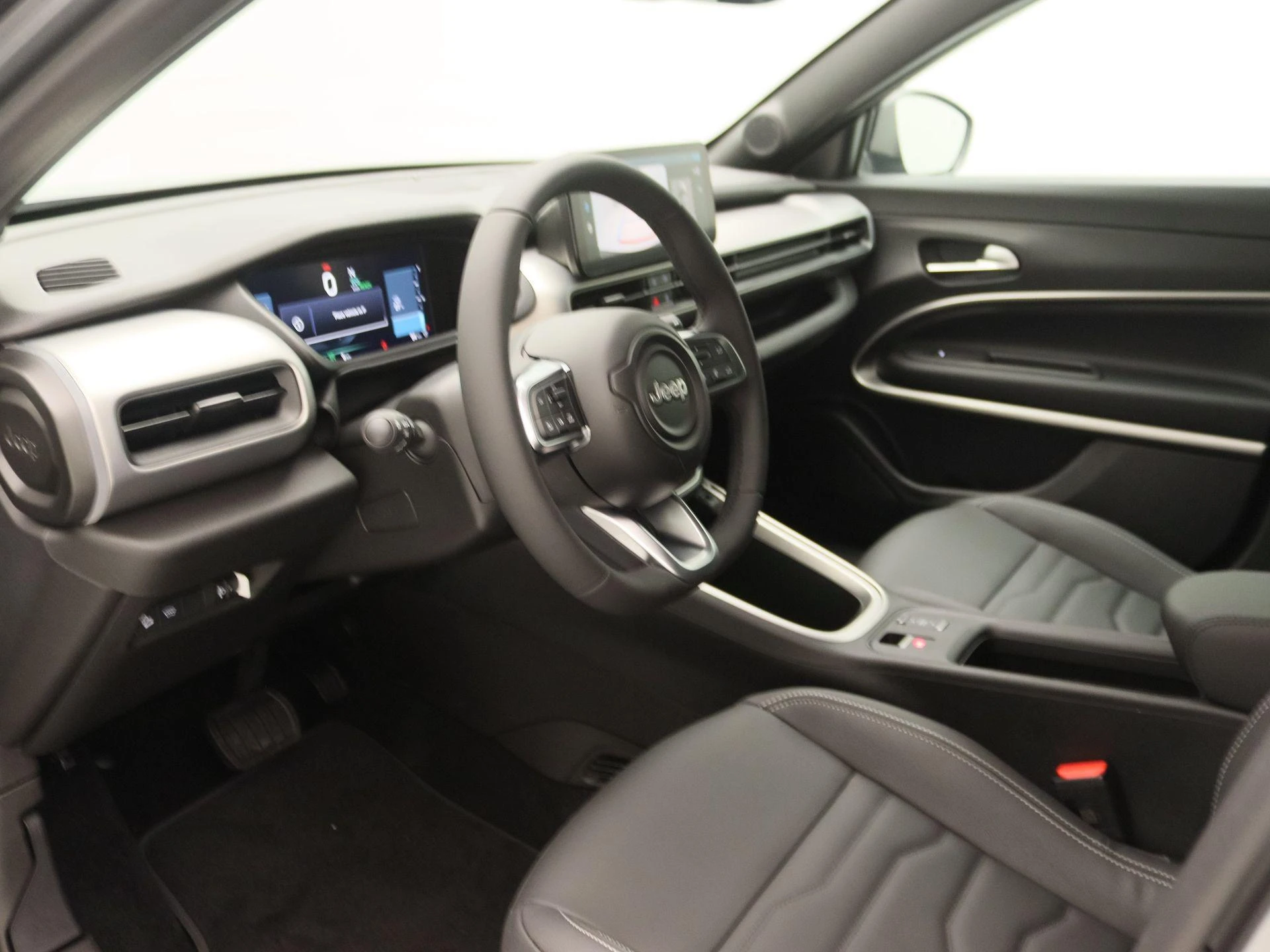 Jeep Avenger – autofoto 3