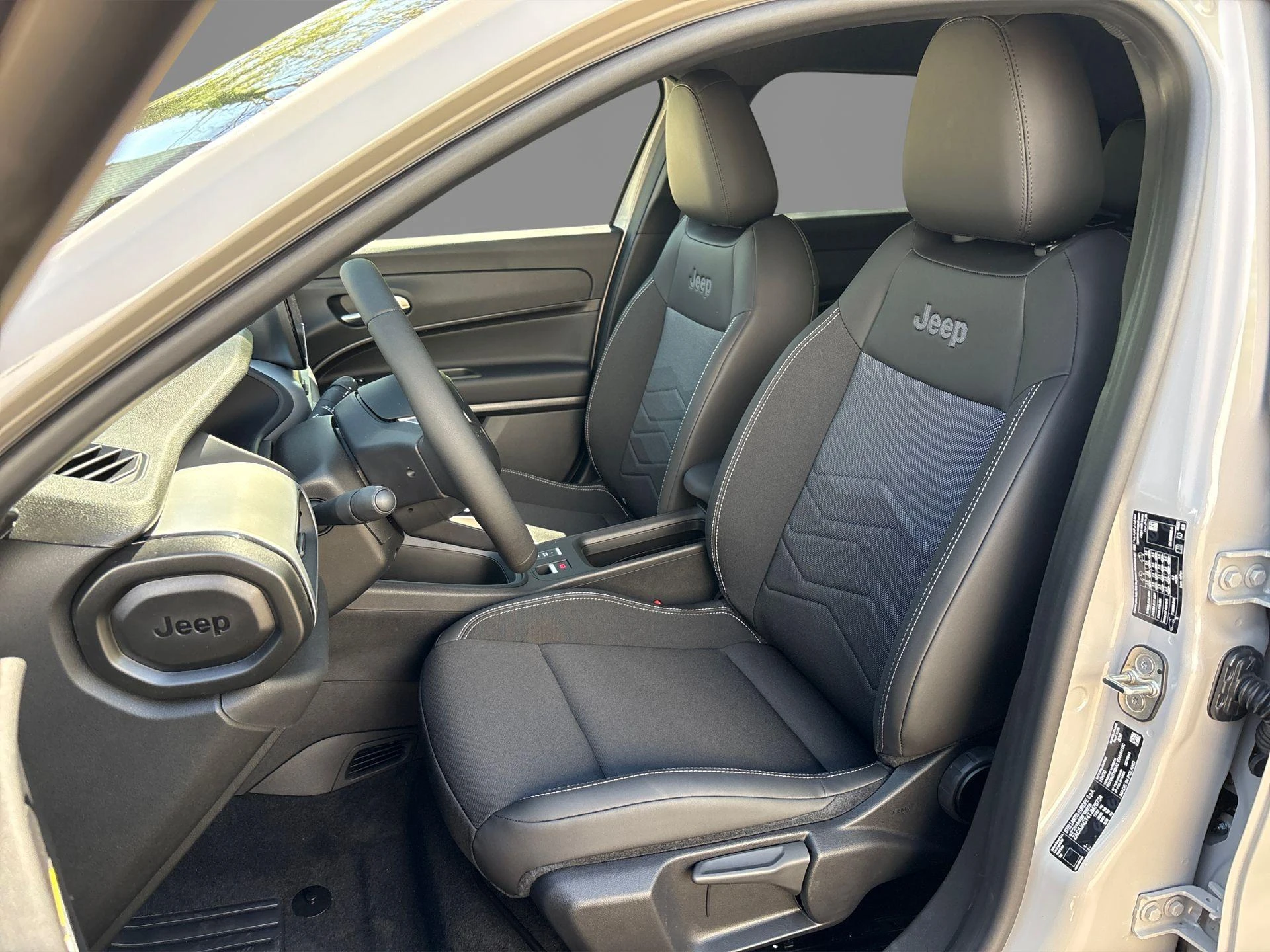 Jeep Avenger – autofoto 4