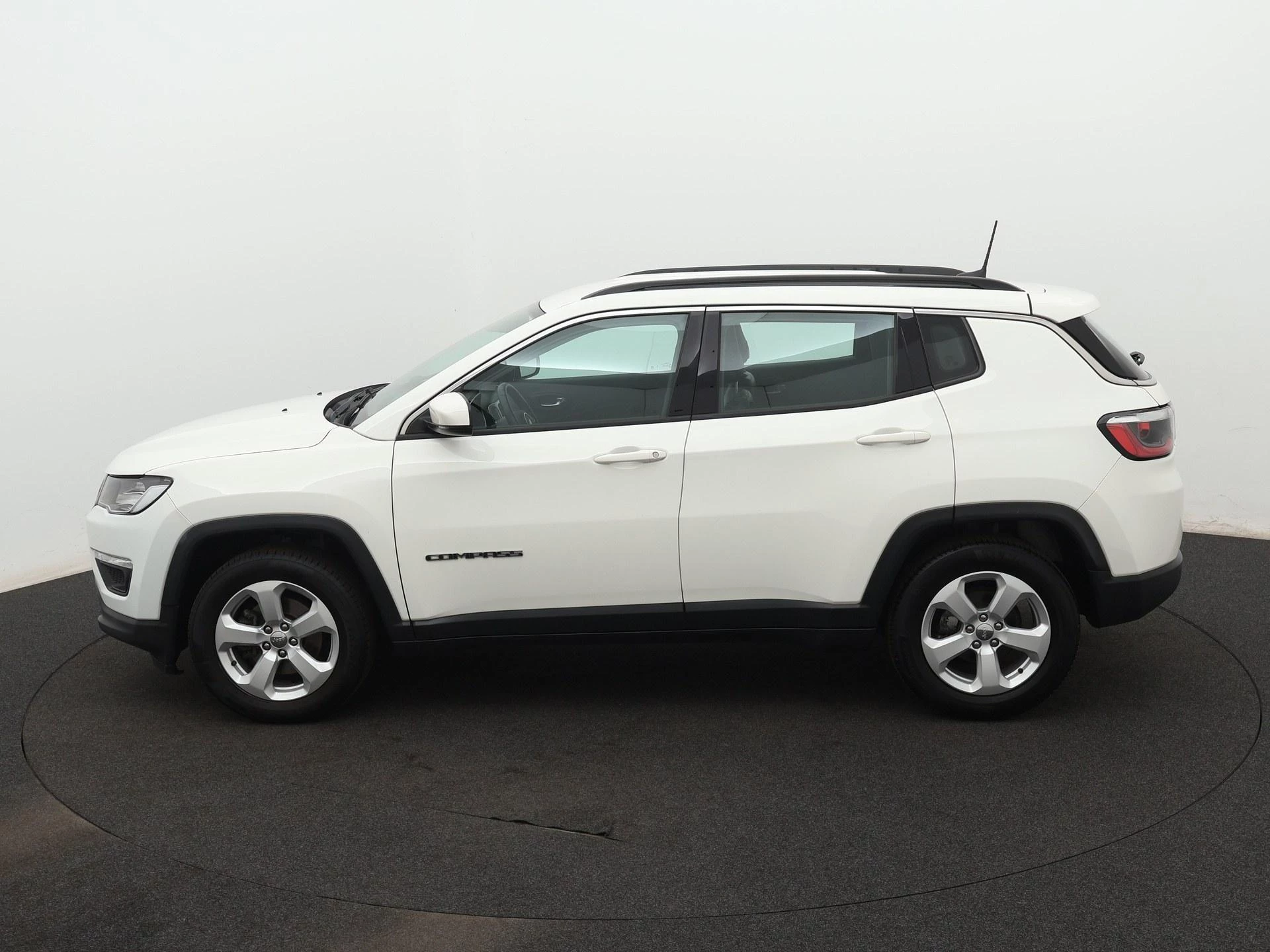 Jeep Compass met kenteken 78100 – autofoto 4