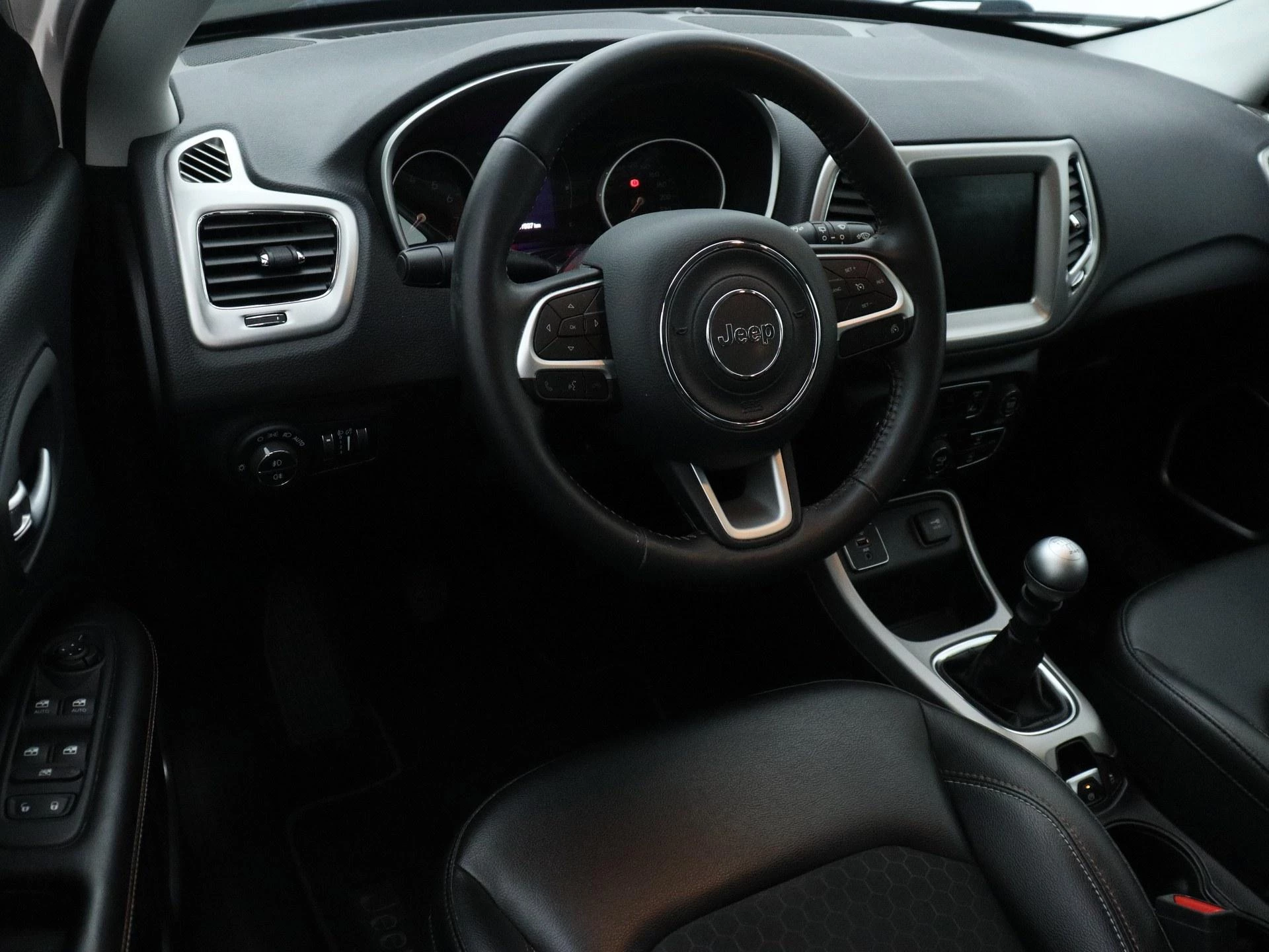 Jeep Compass met kenteken 78100 – autofoto 5