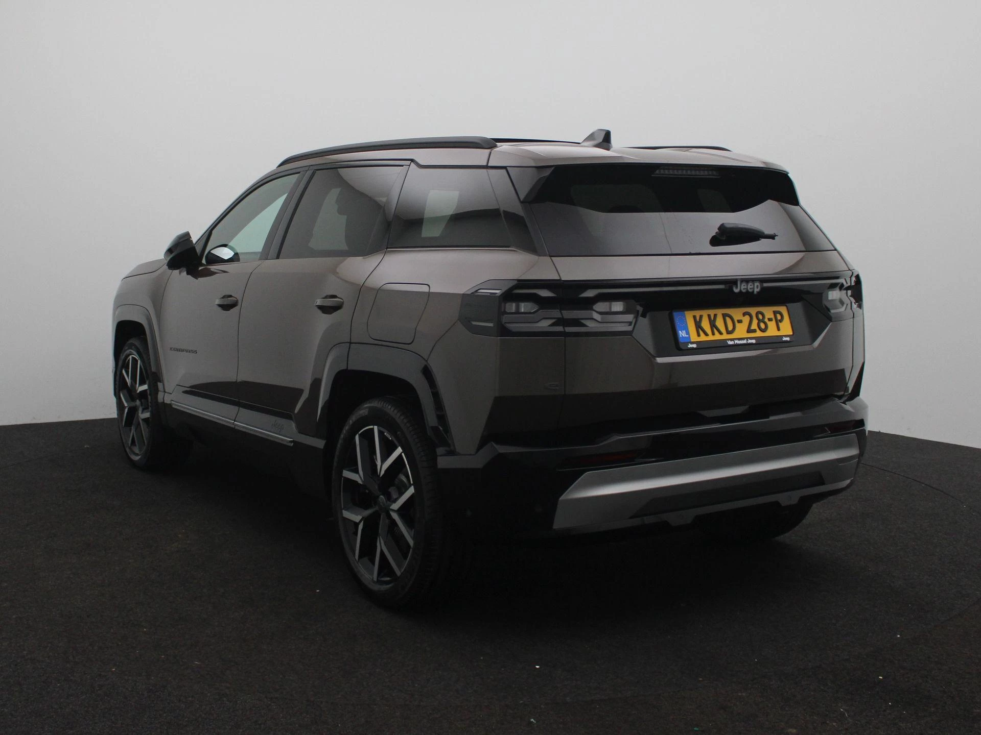 Jeep Compass met kenteken KKD-28-P – autofoto 3