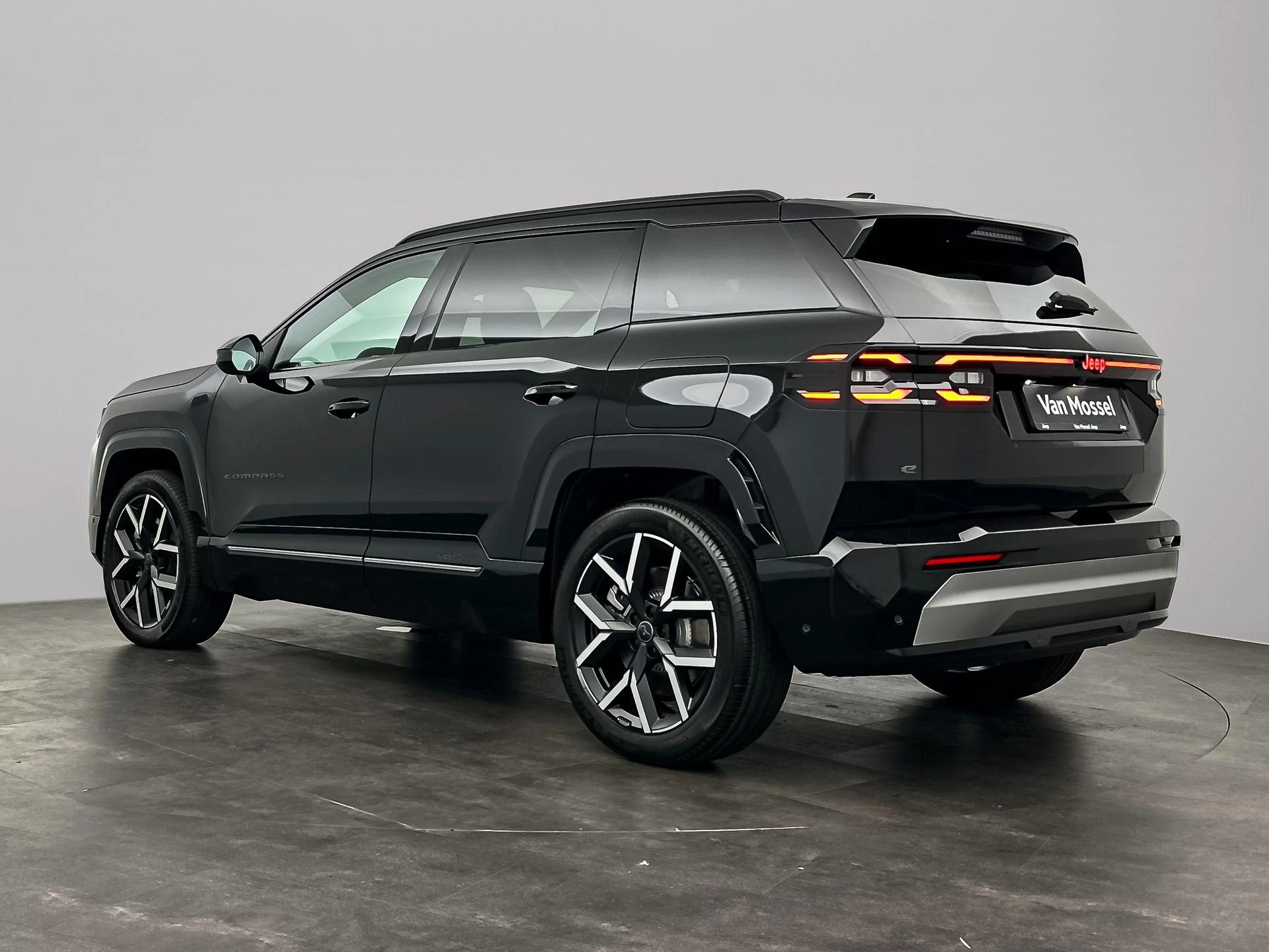 Jeep Compass met kenteken KKJ-47-F – autofoto 4