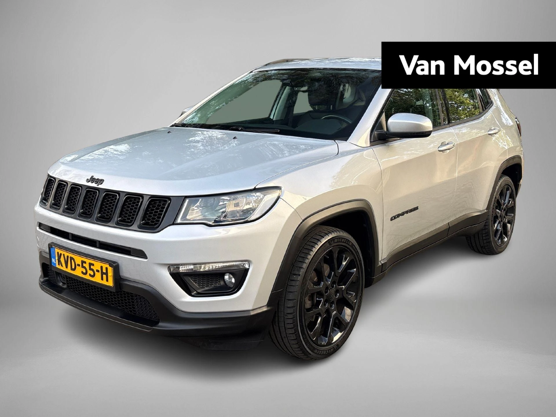 Jeep Compass met kenteken KVD-55-H – autofoto 2
