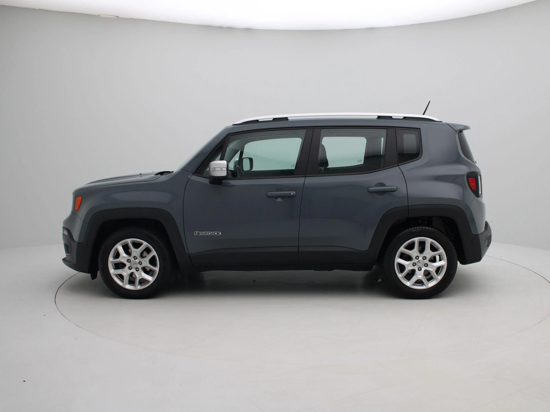 Jeep Renegade met kenteken 74100 – autofoto 5