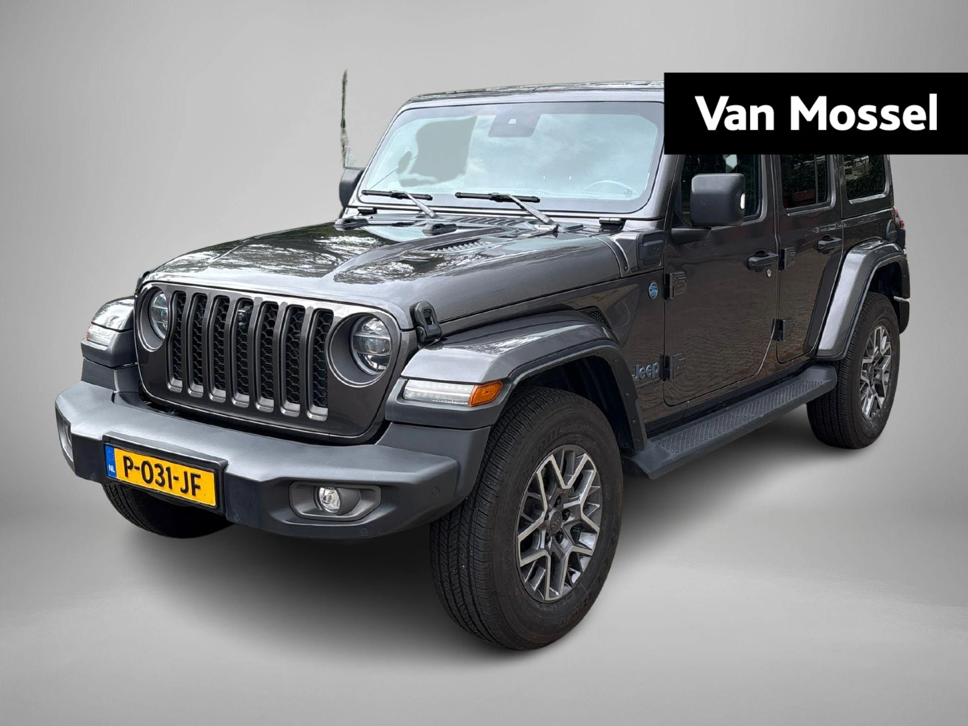 Jeep Wrangler met kenteken 35100 – autofoto 2