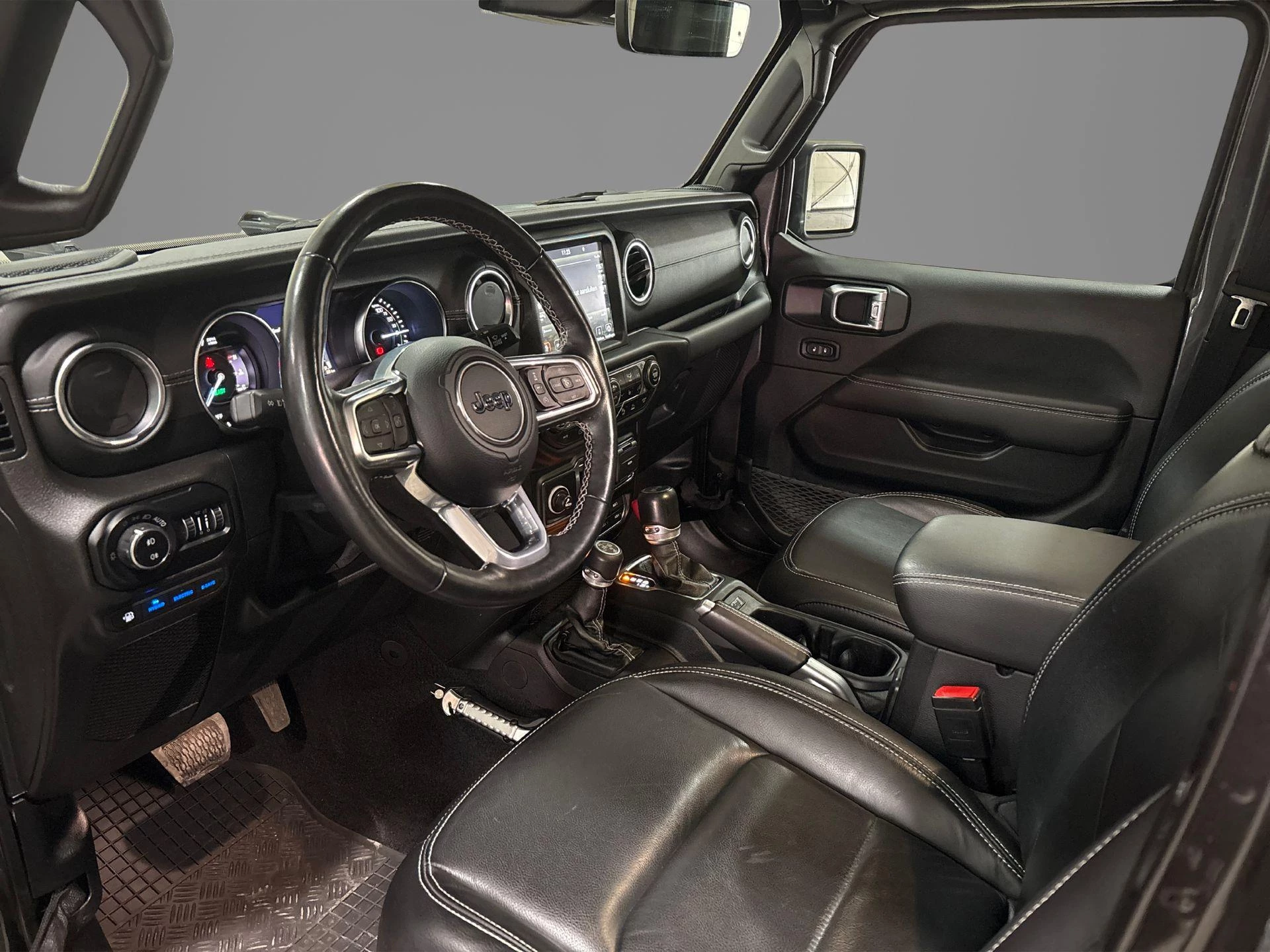 Jeep Wrangler met kenteken 35100 – autofoto 5