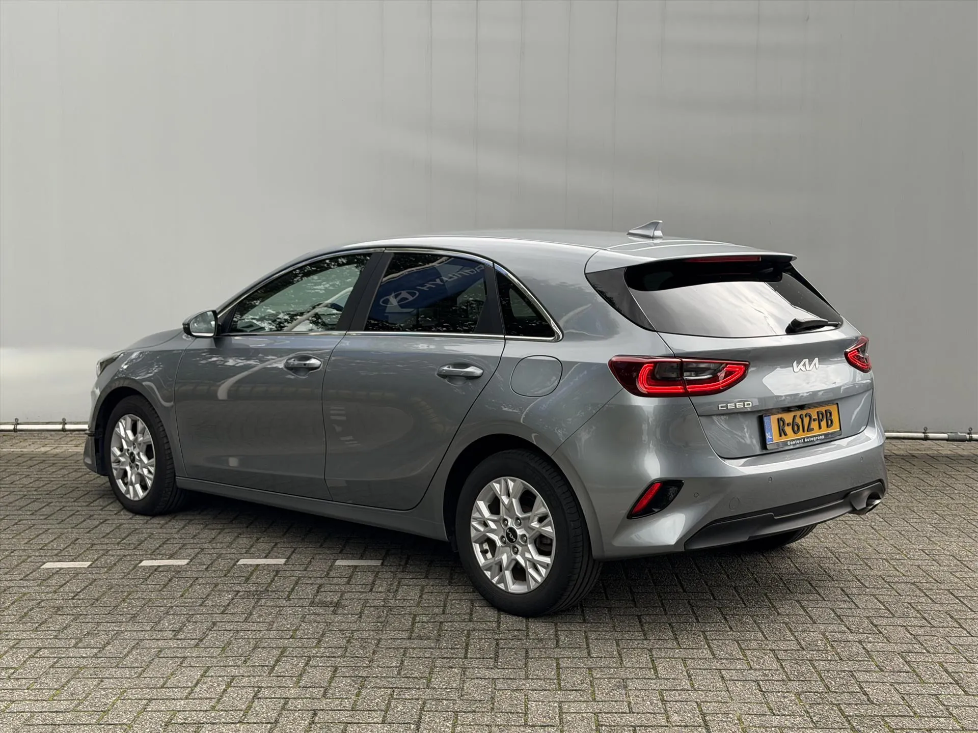 Kia Ceed met kenteken R-612-PB – autofoto 3