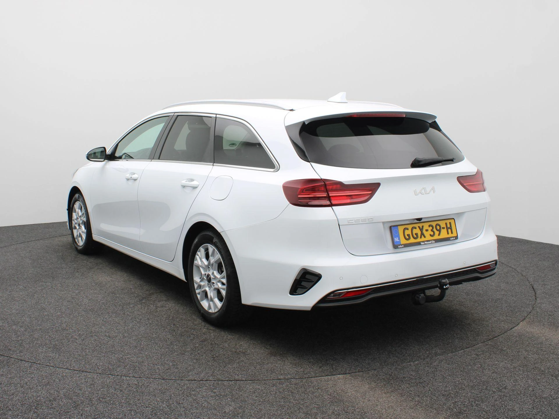 Kia CeedSportswagon met kenteken GGX-39-H – autofoto 3