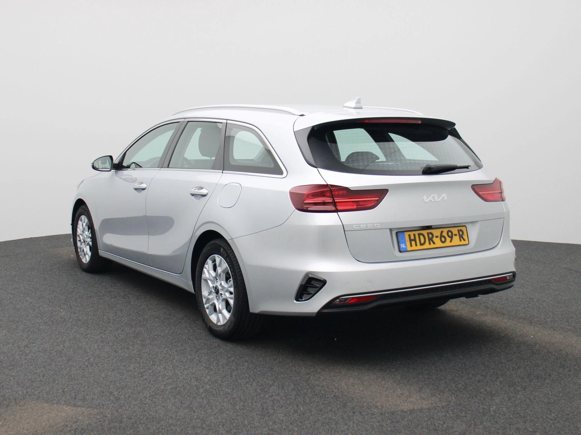 Kia CeedSportswagon met kenteken HDR-69-R – autofoto 3