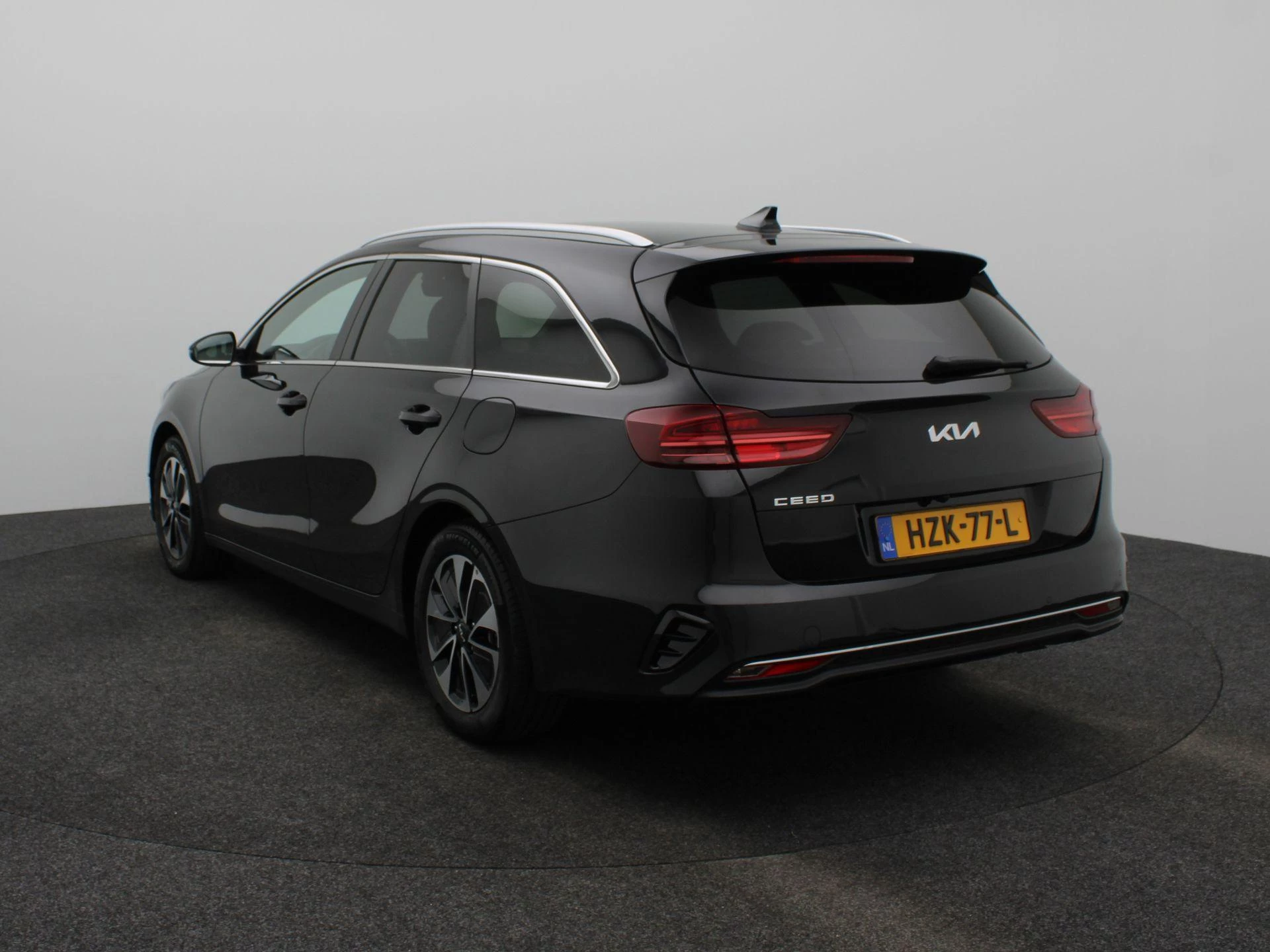 Kia CeedSportswagon met kenteken HZK-77-L – autofoto 5