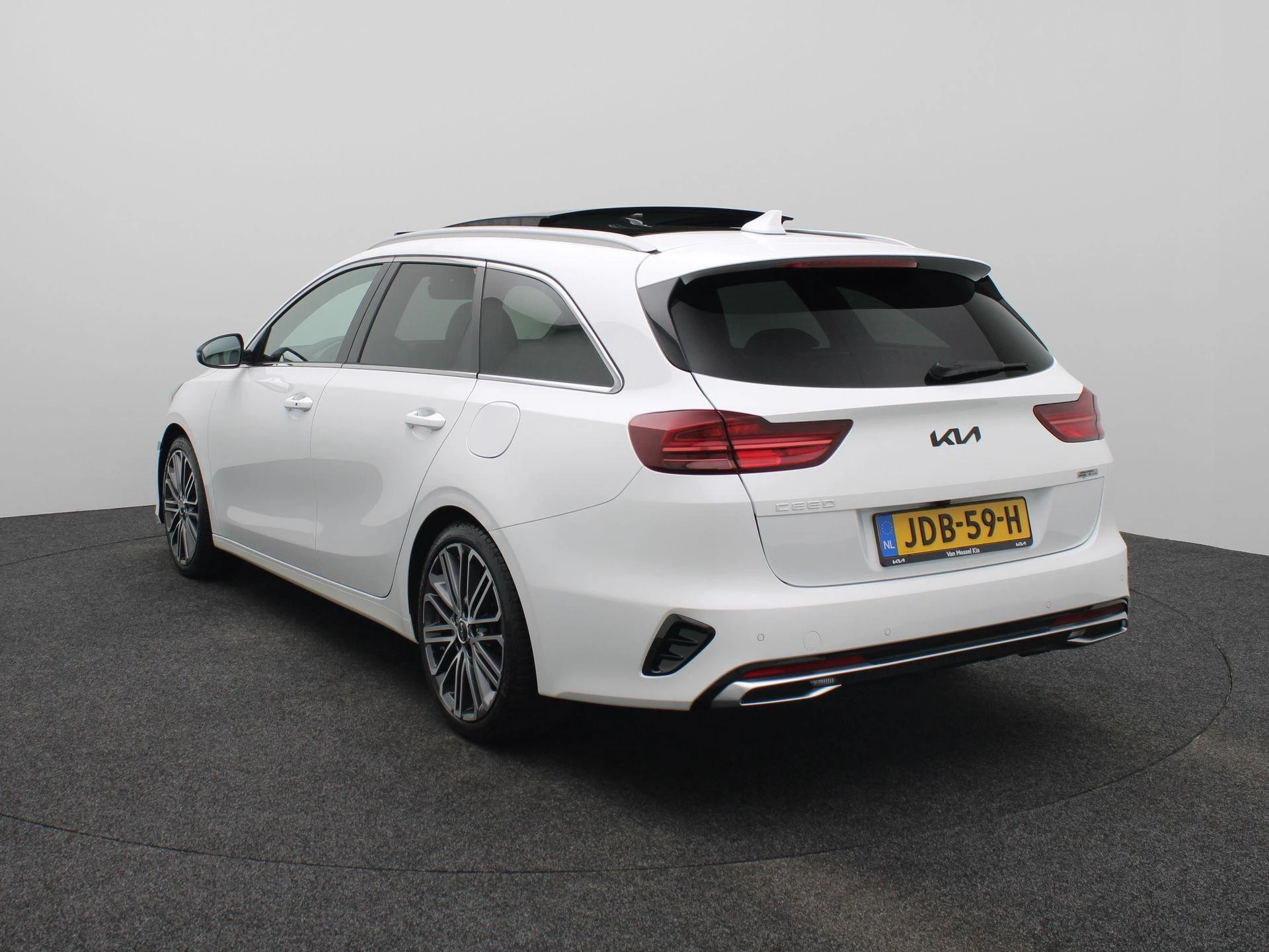 Kia CeedSportswagon met kenteken JDB-59-H – autofoto 5