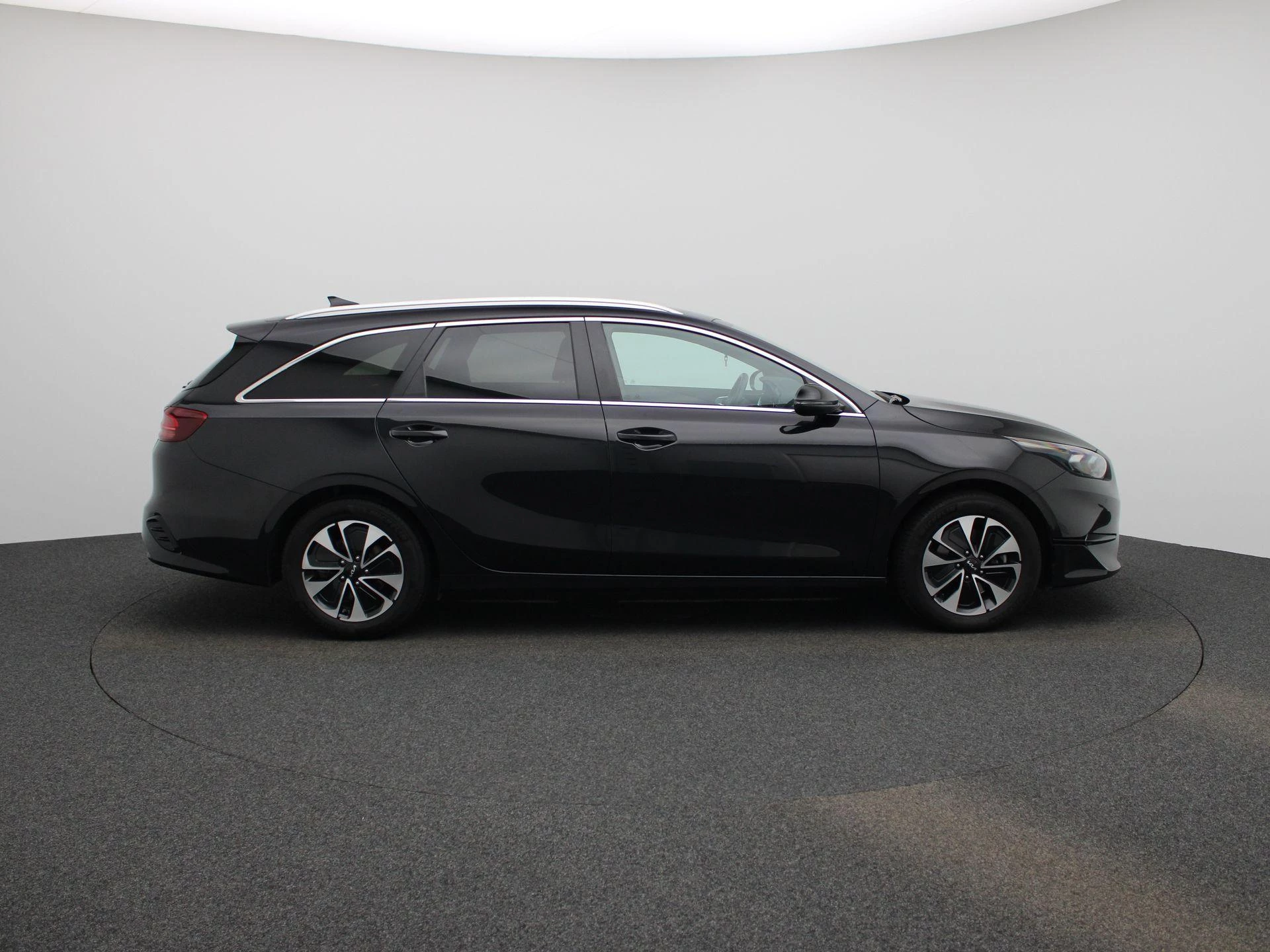 Kia CeedSportswagon met kenteken JTF-45-G – autofoto 5