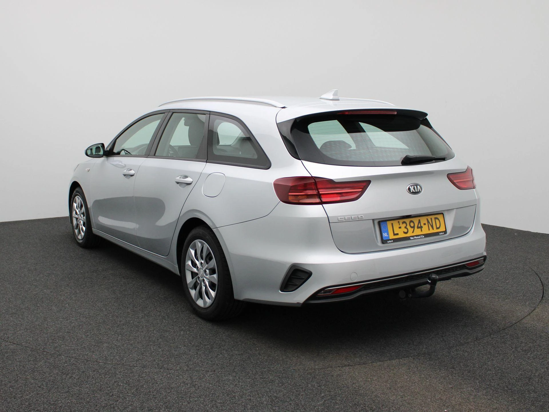 Kia CeedSportswagon met kenteken L-394-ND – autofoto 3