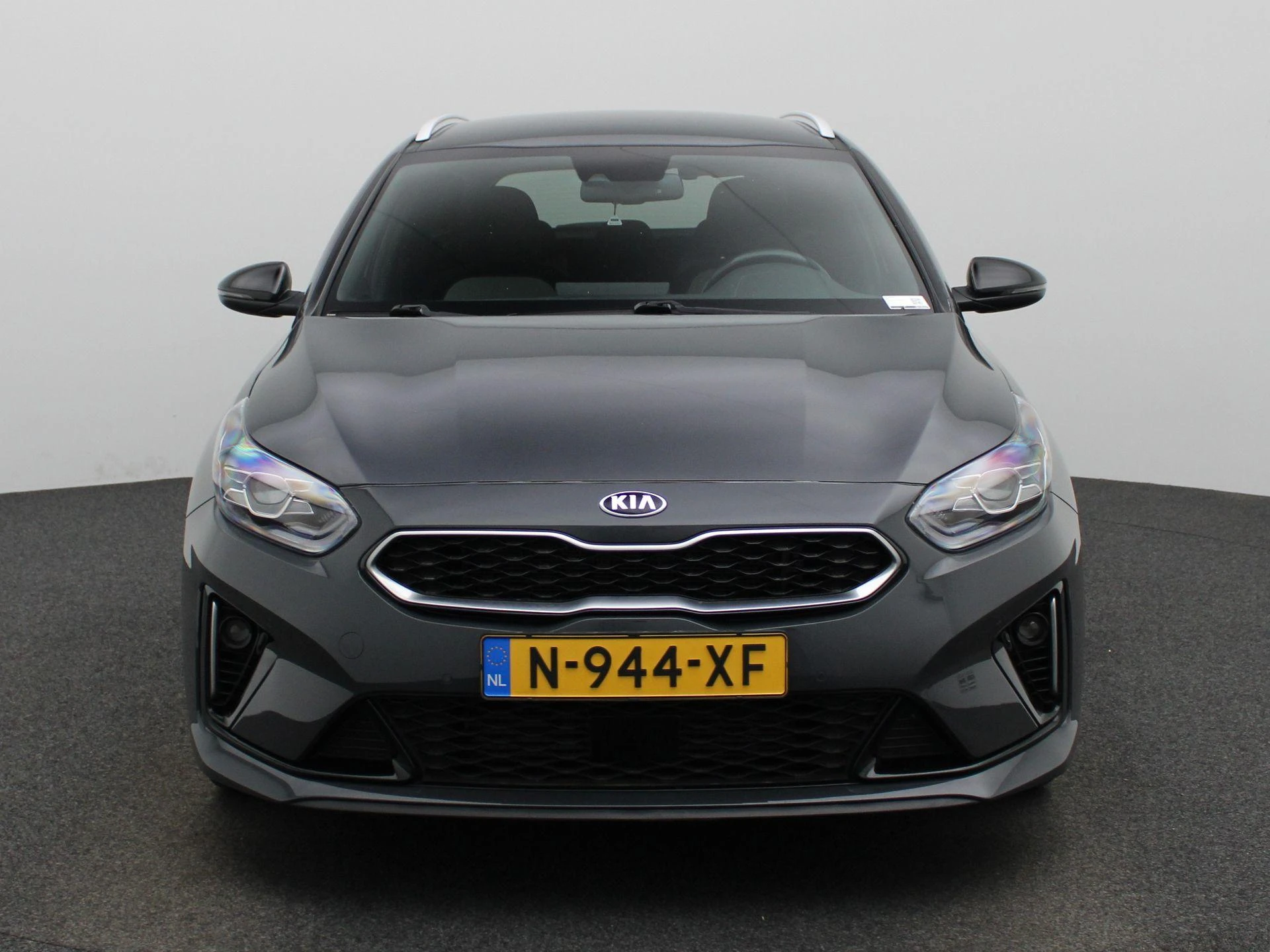 Kia CeedSportswagon met kenteken N-944-XF – autofoto 3
