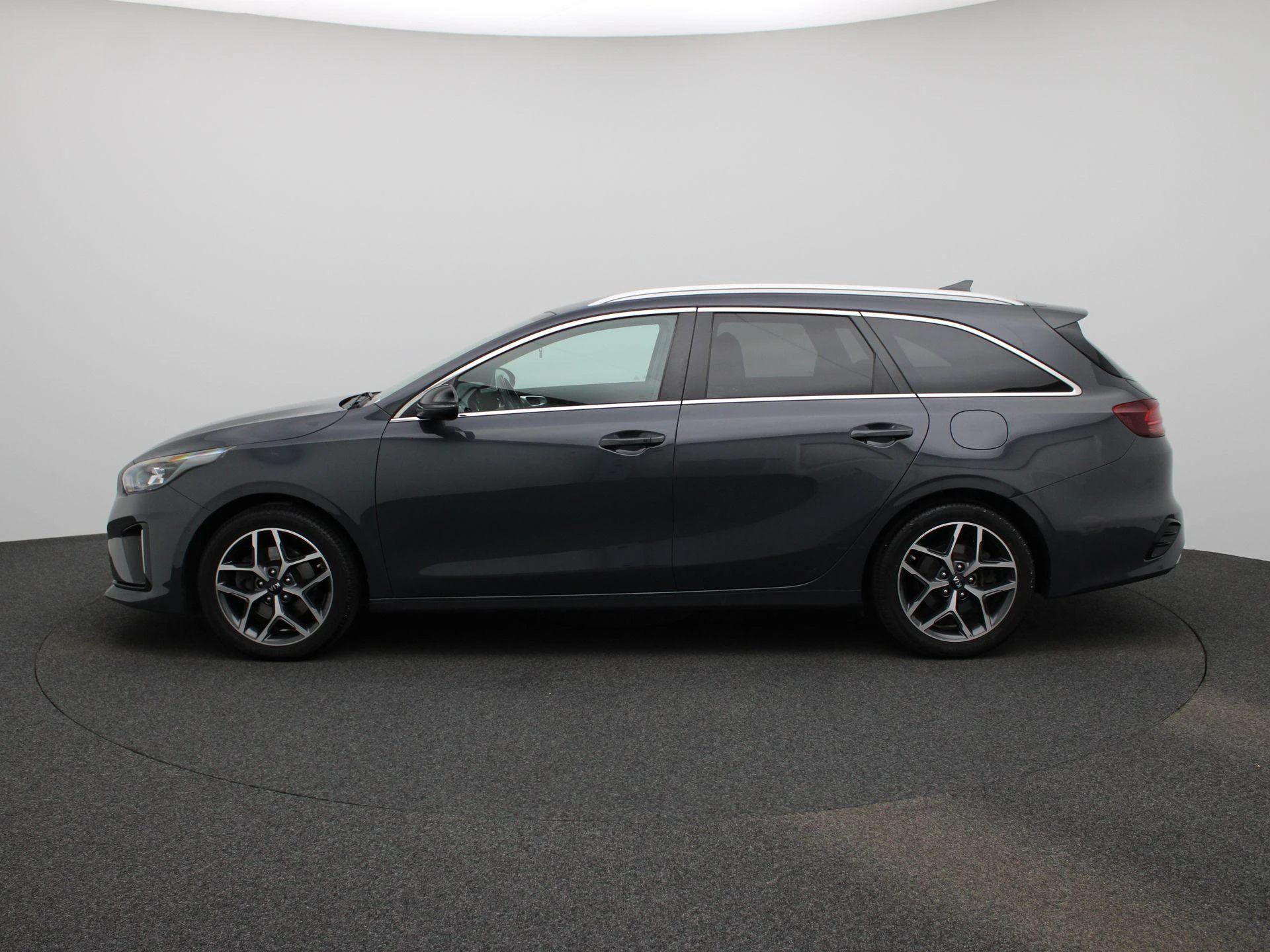 Kia CeedSportswagon met kenteken N-944-XF – autofoto 4