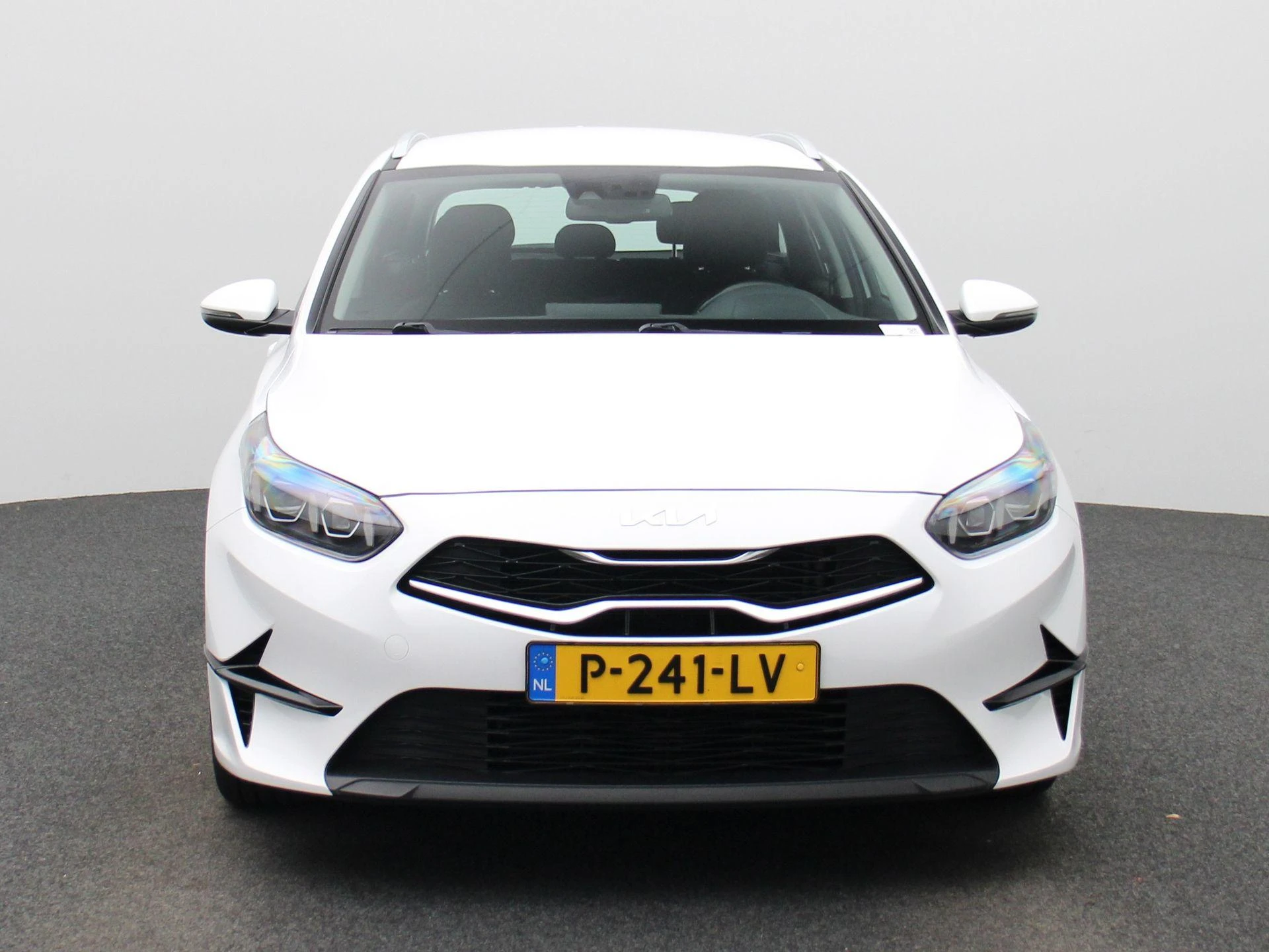 Kia CeedSportswagon met kenteken P-241-LV – autofoto 4