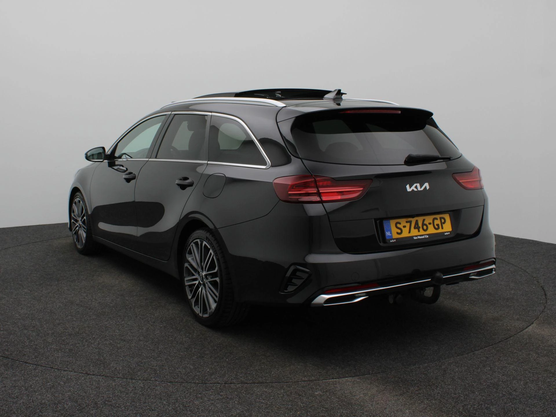 Kia CeedSportswagon met kenteken S-746-GP – autofoto 2
