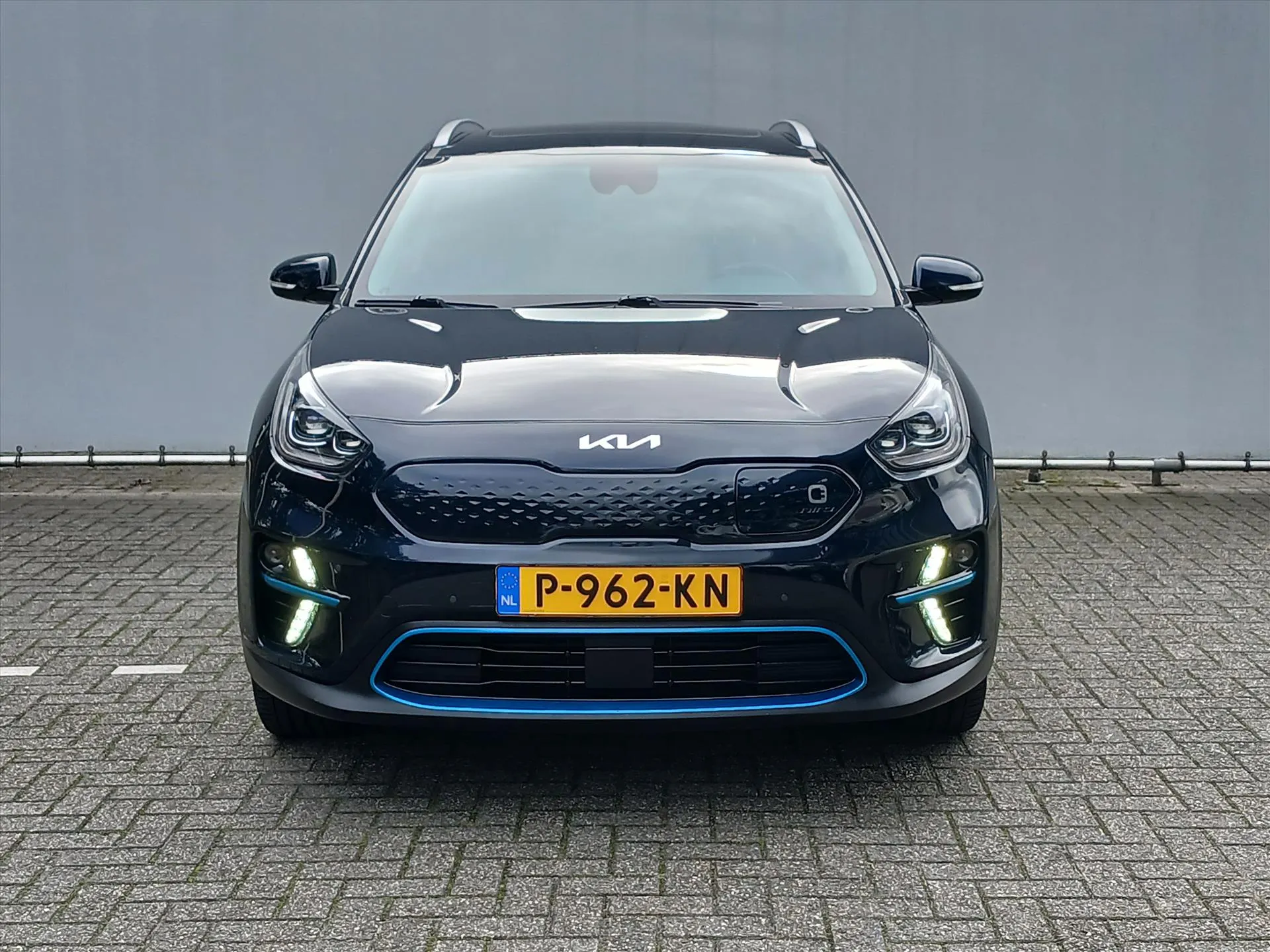 Kia e-Niro met kenteken P-962-KN – autofoto 2