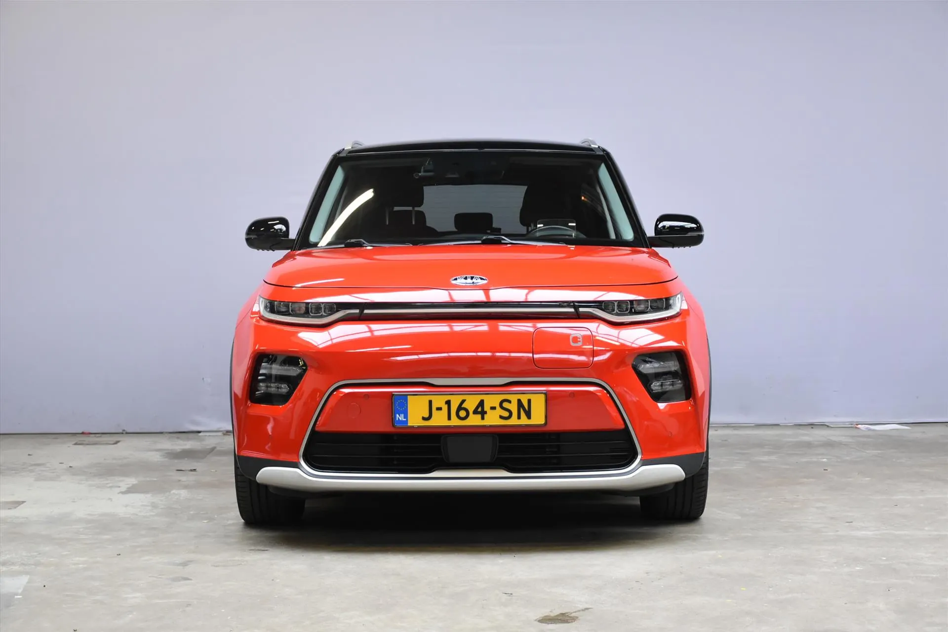 Kia e-Soul met kenteken J-164-SN – autofoto 2