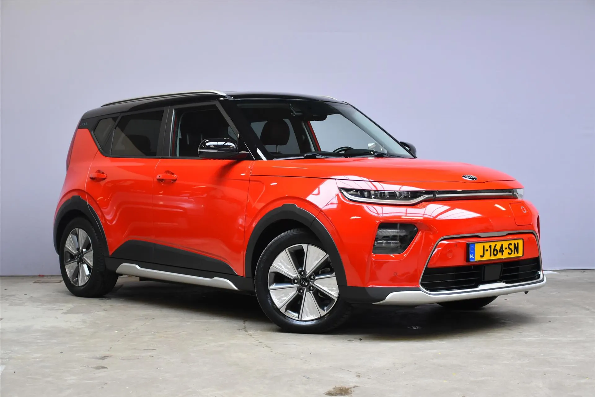 Kia e-Soul met kenteken J-164-SN – autofoto 3