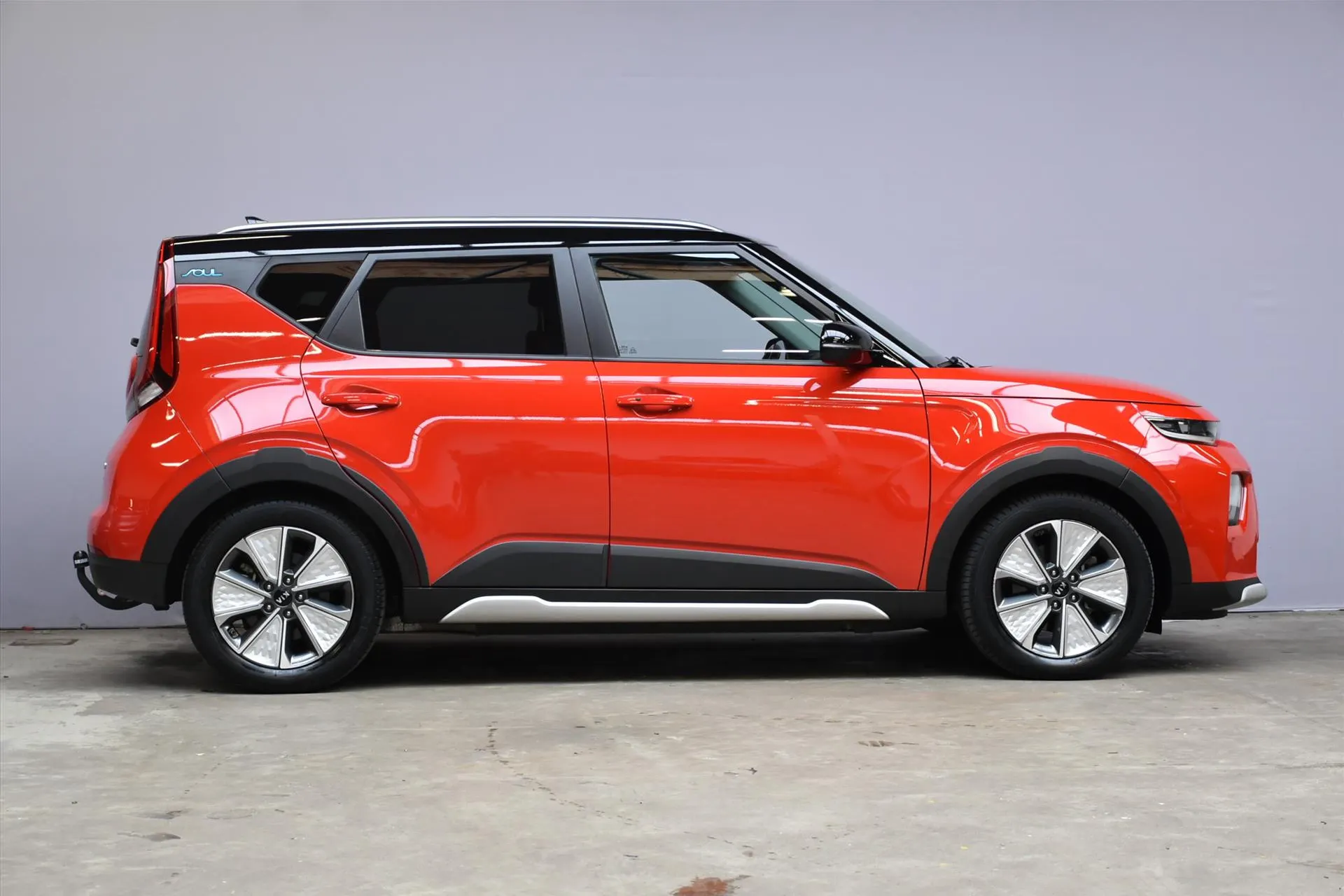 Kia e-Soul met kenteken J-164-SN – autofoto 4
