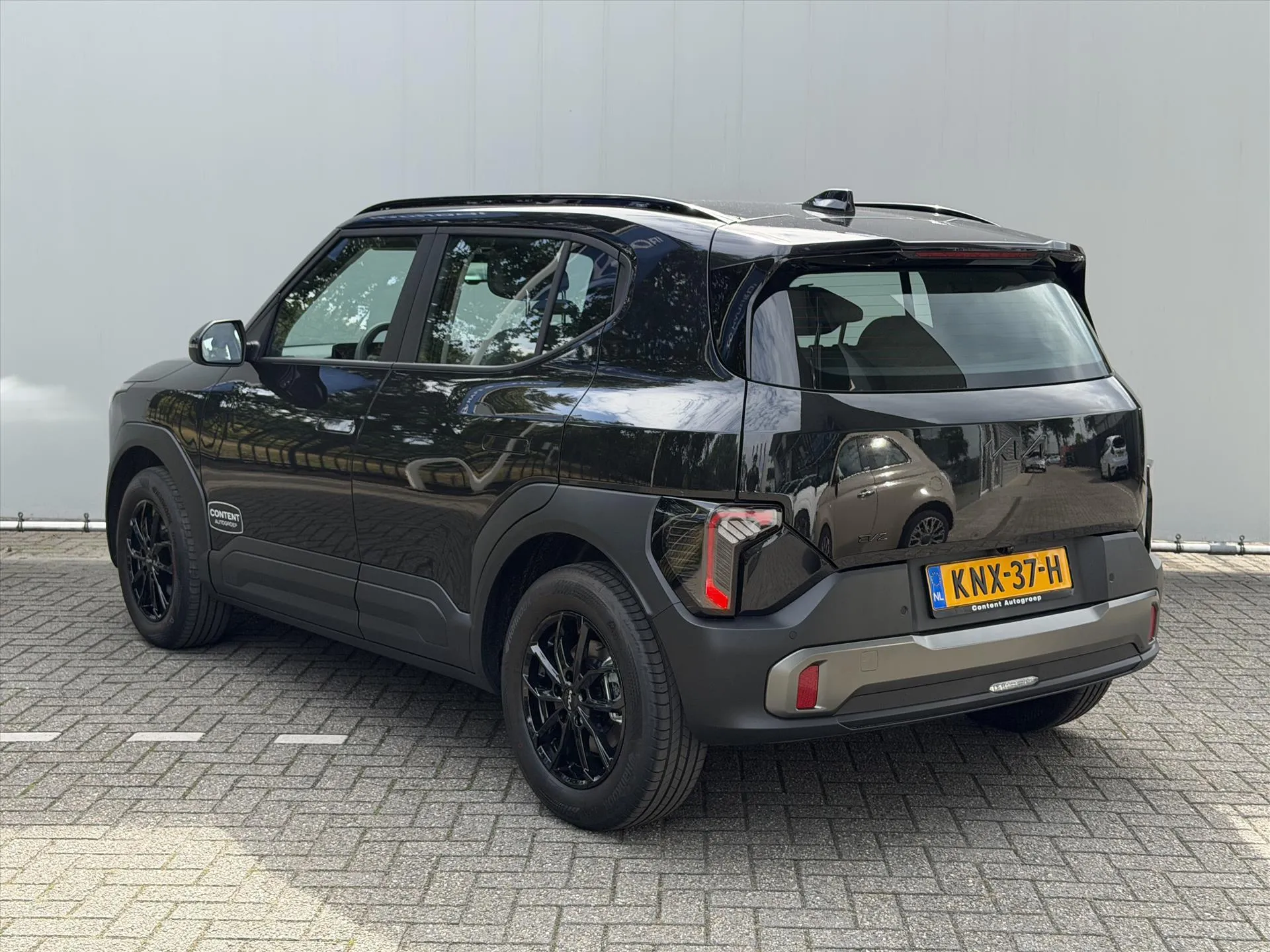 Kia EV2 met kenteken KNX-37-H – autofoto 3
