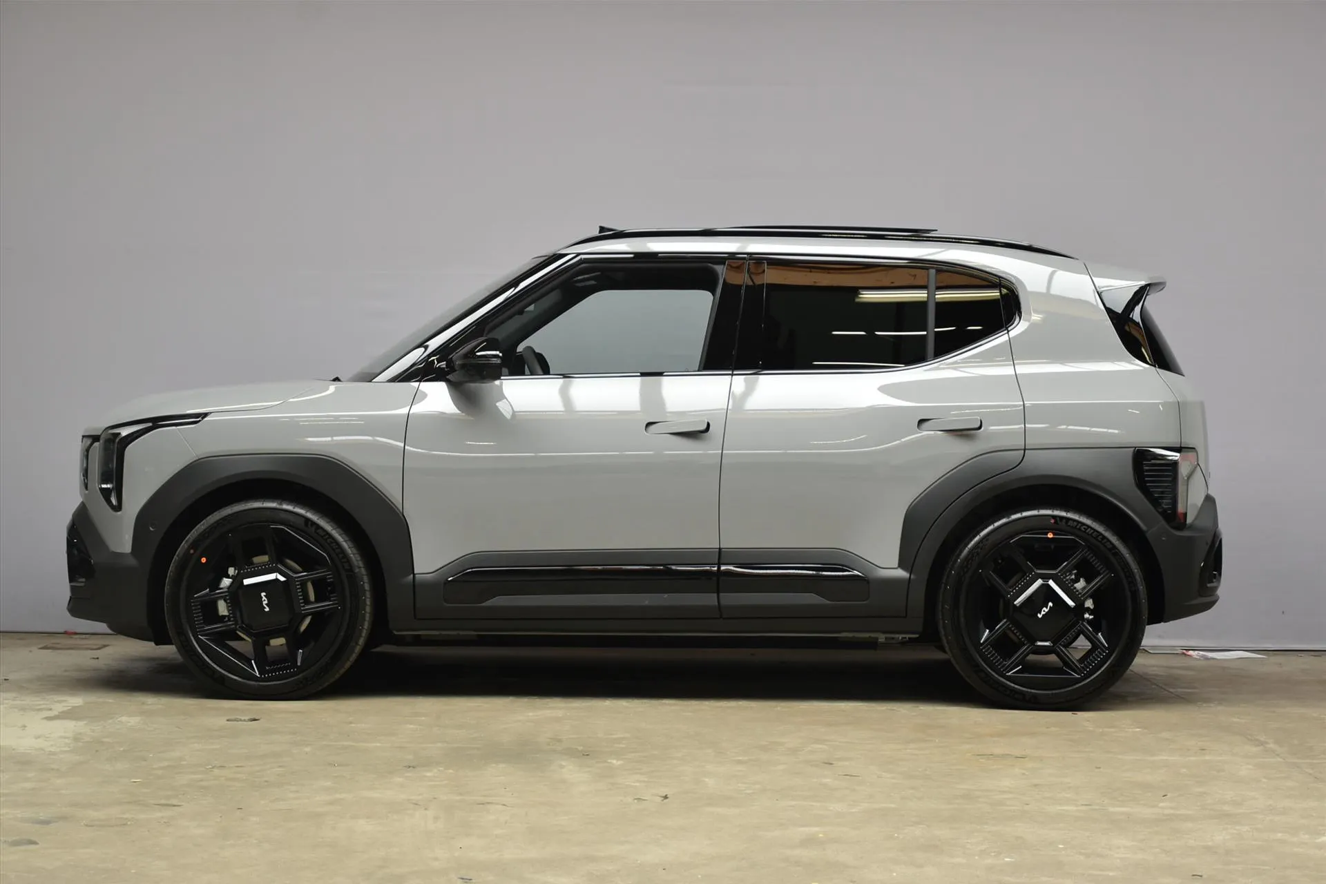 Kia EV2 met kenteken KXV-54-G – autofoto 2