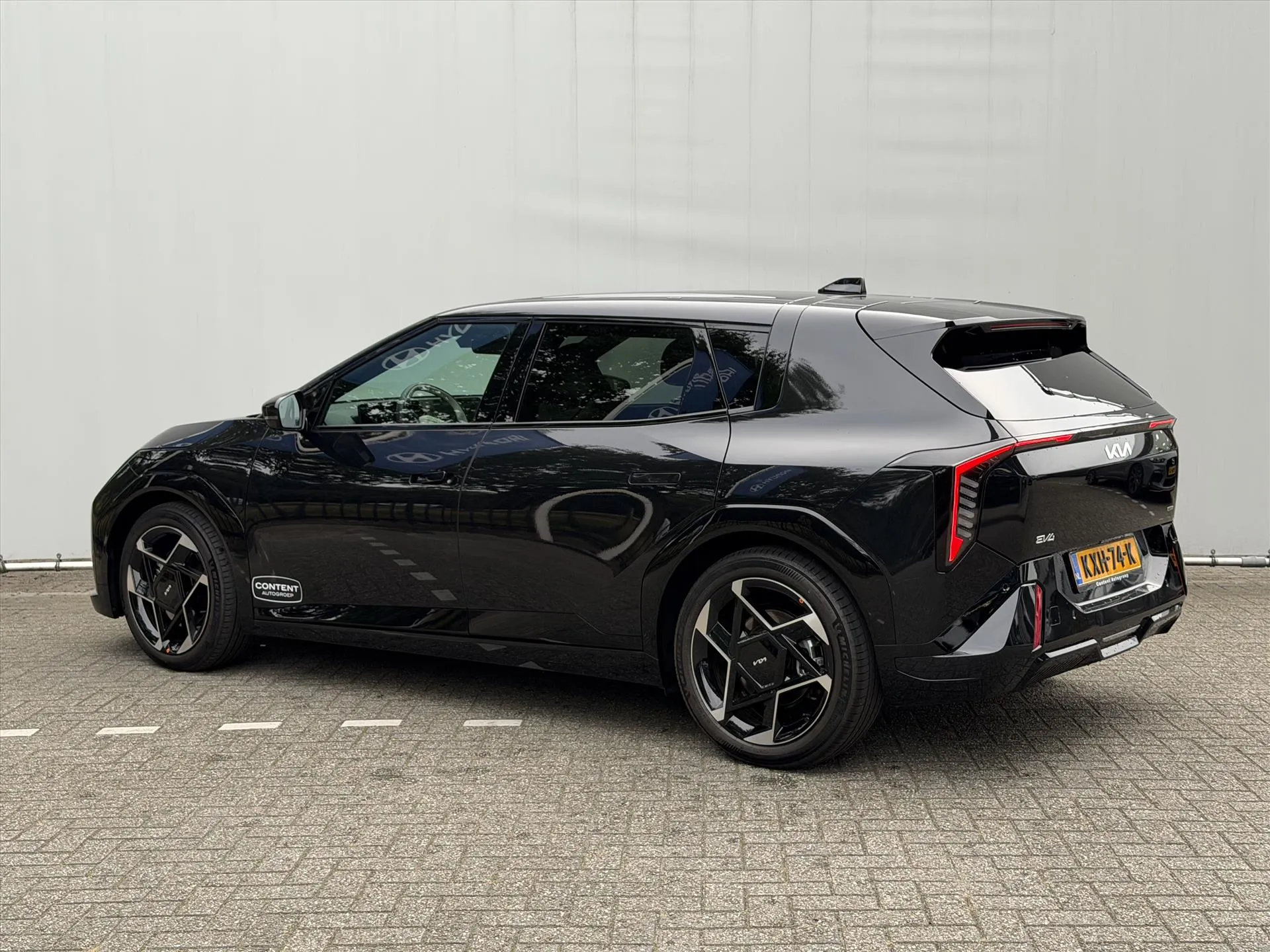 Kia EV4 met kenteken KXH-74-K – autofoto 3