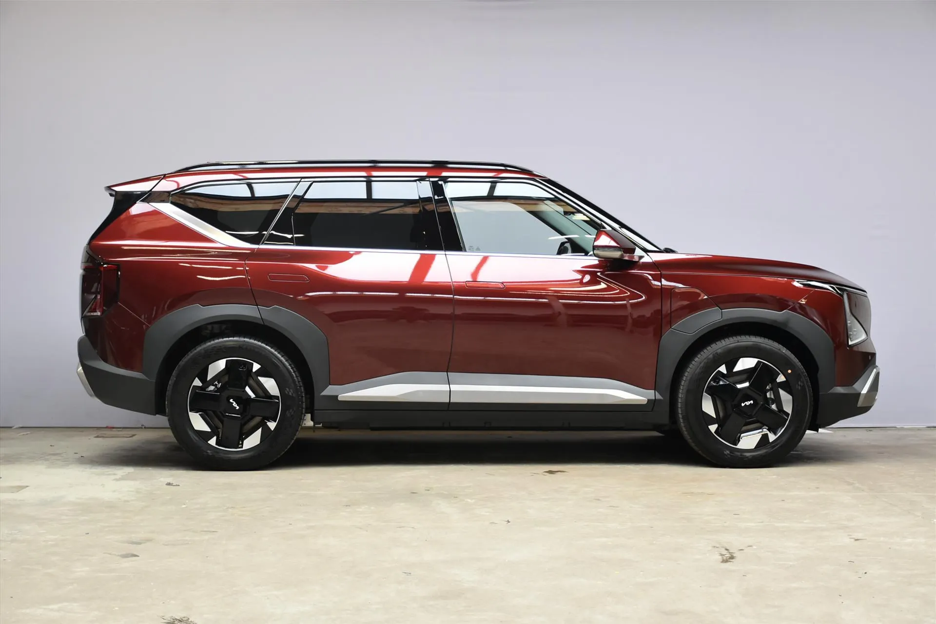 Kia EV5 met kenteken 72296 – autofoto 5