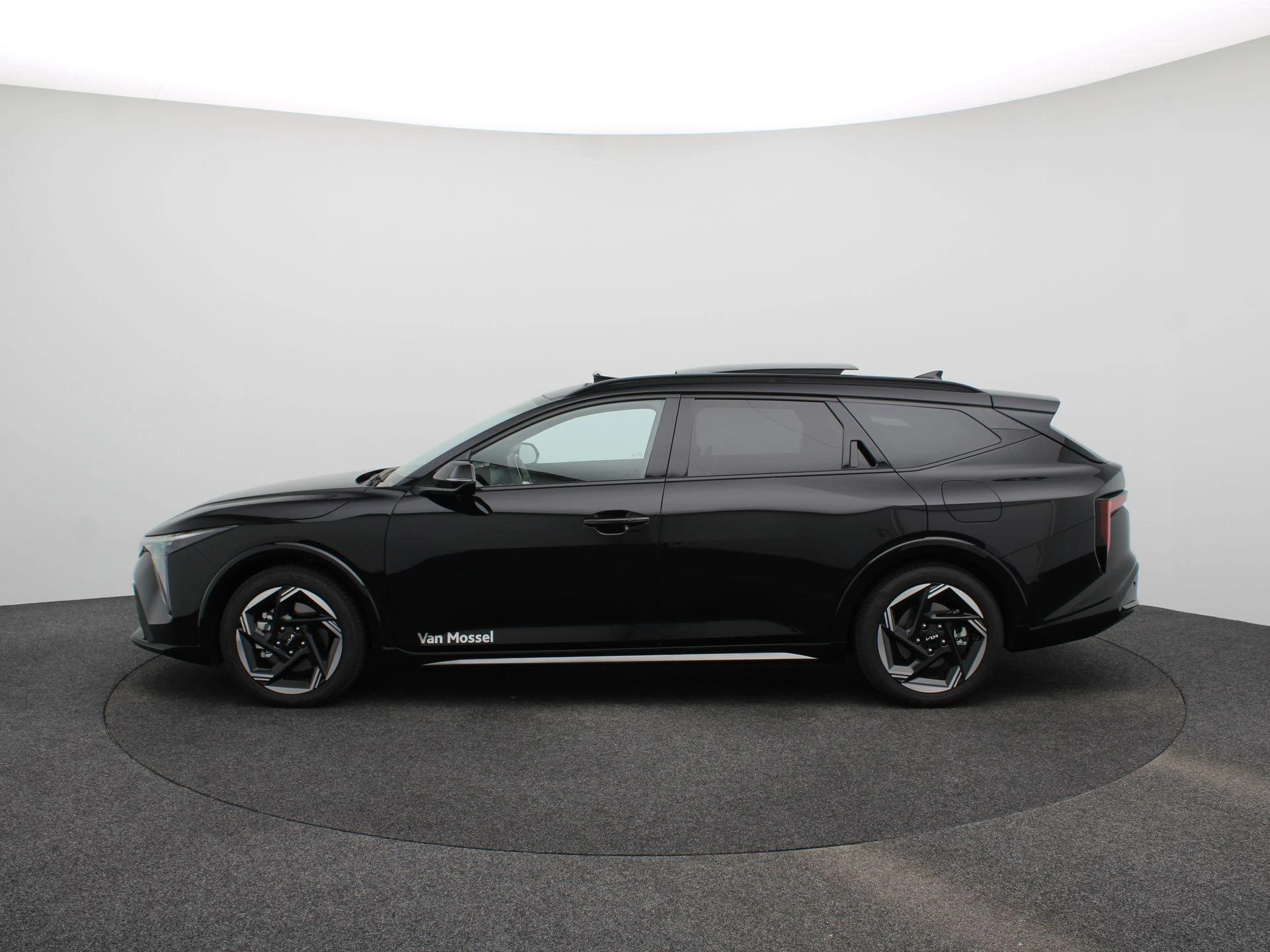 Kia K4 met kenteken KHT-72-G – autofoto 5
