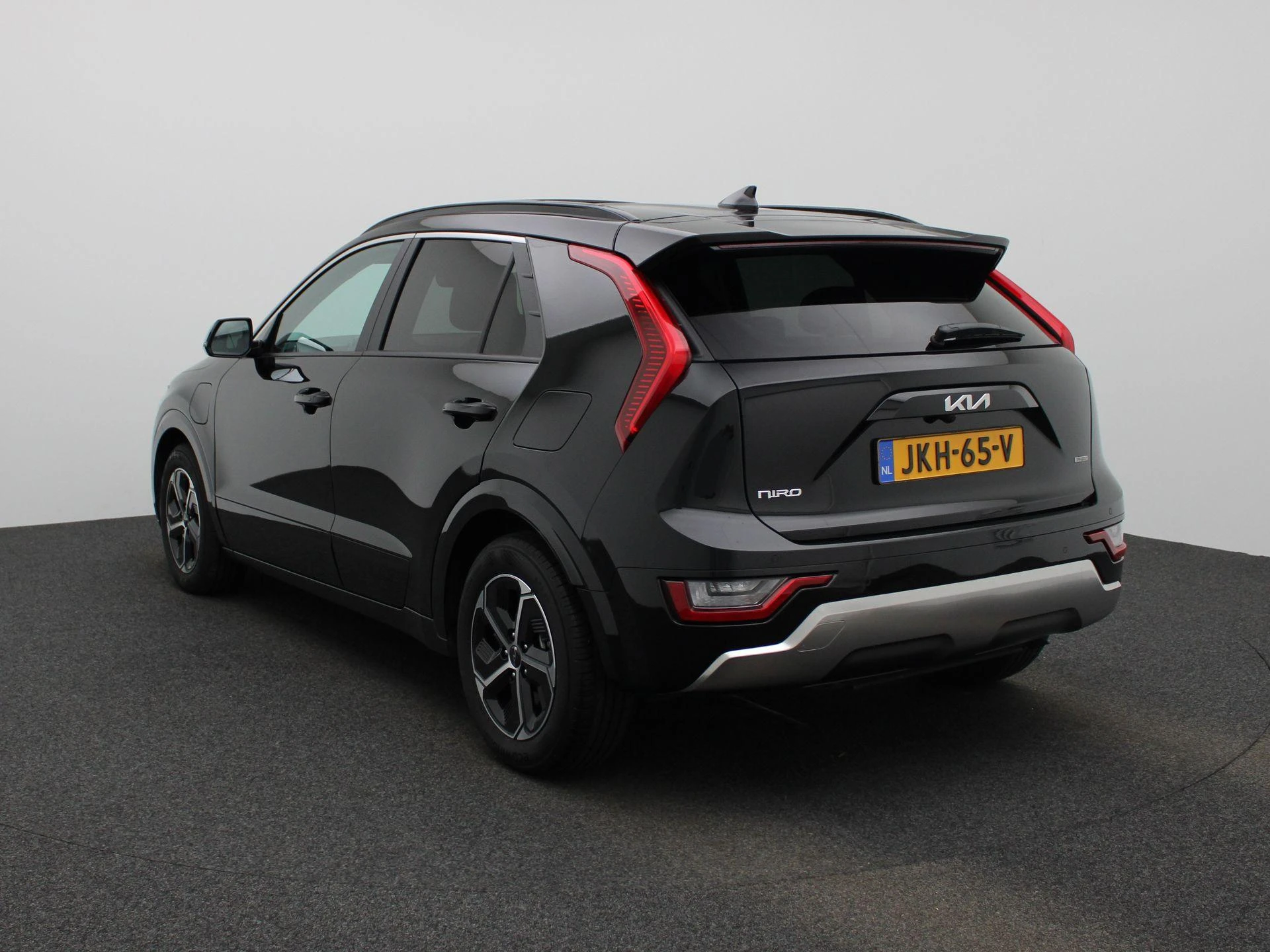 Kia Niro met kenteken JKH-65-V – autofoto 5