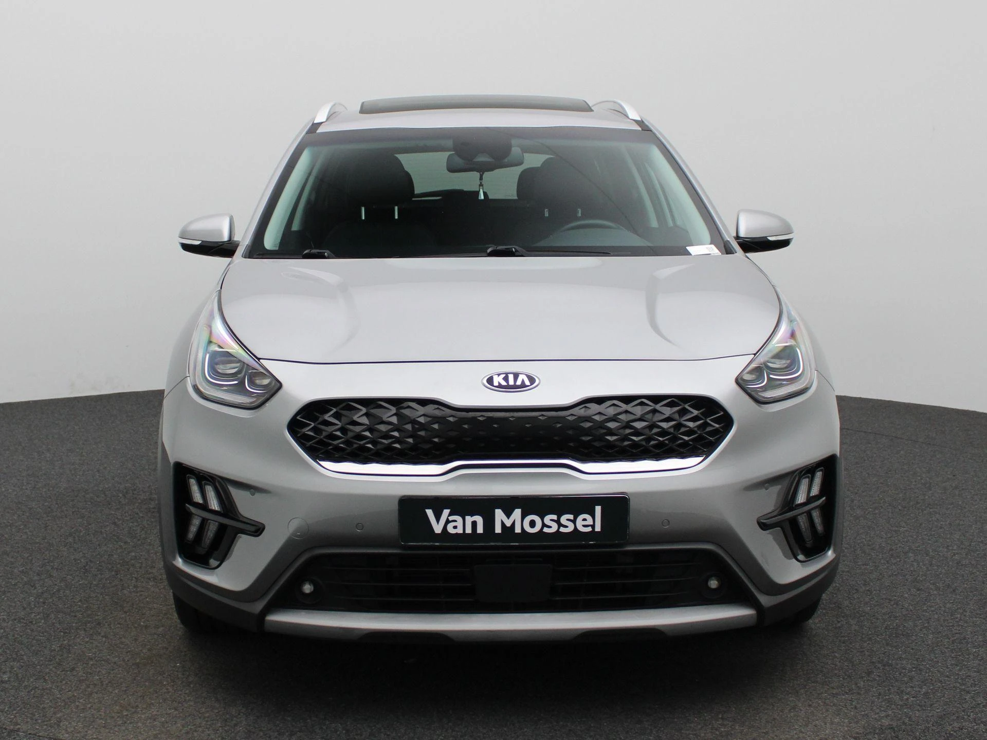 Kia Niro met kenteken KXT-40-L – autofoto 4