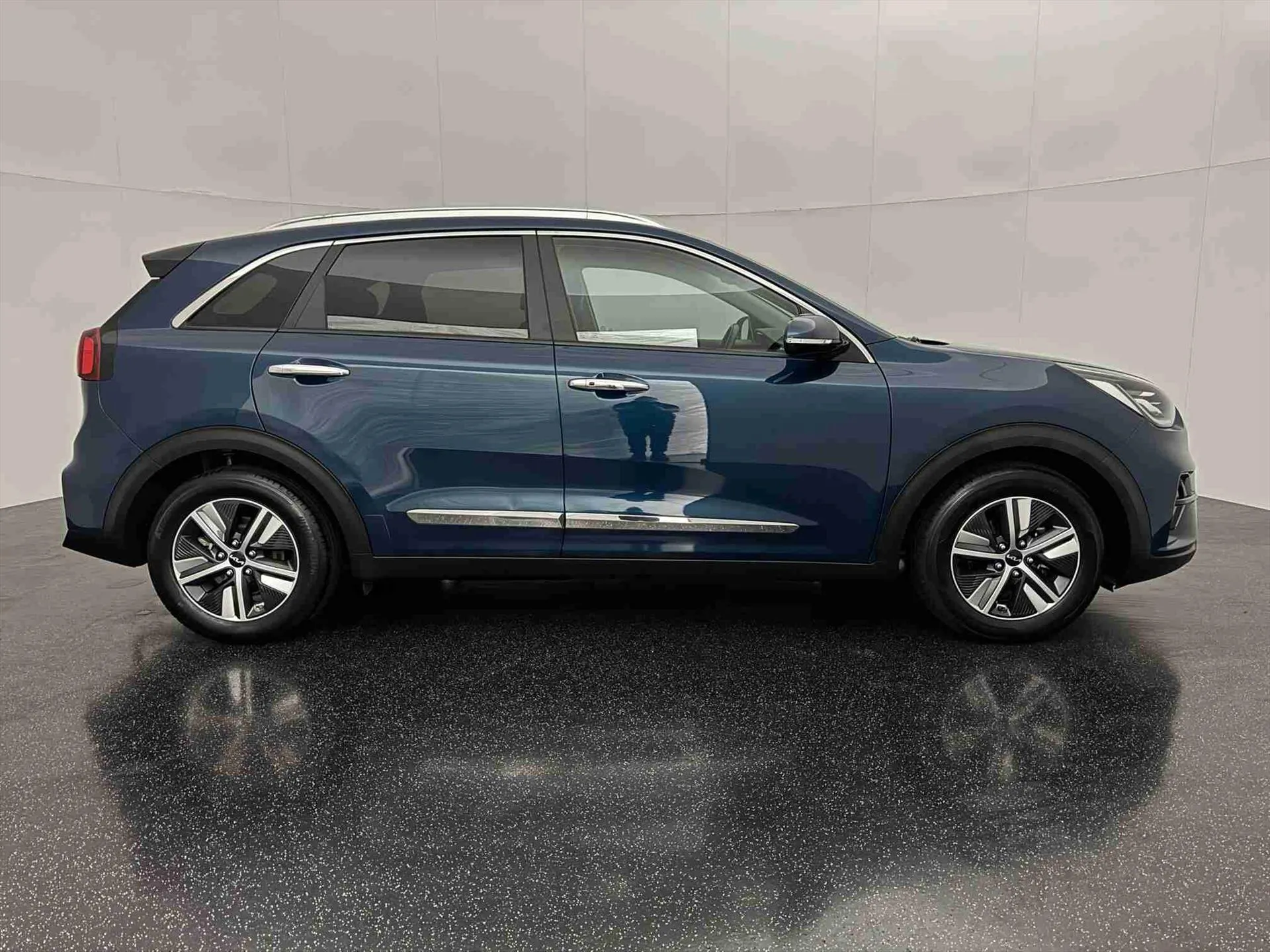 Kia Niro met kenteken P-537-JB – autofoto 5