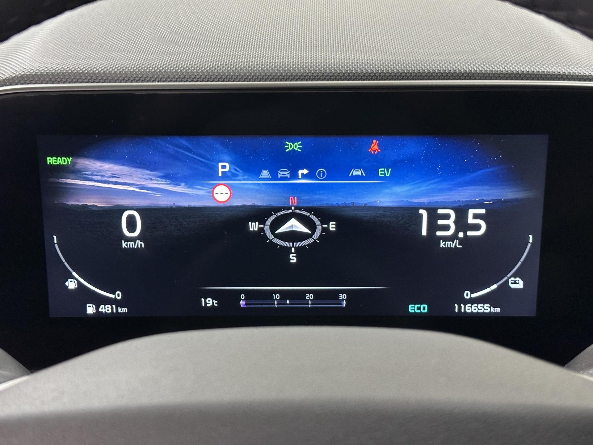 Kia Niro met kenteken R-967-KZ – autofoto 4