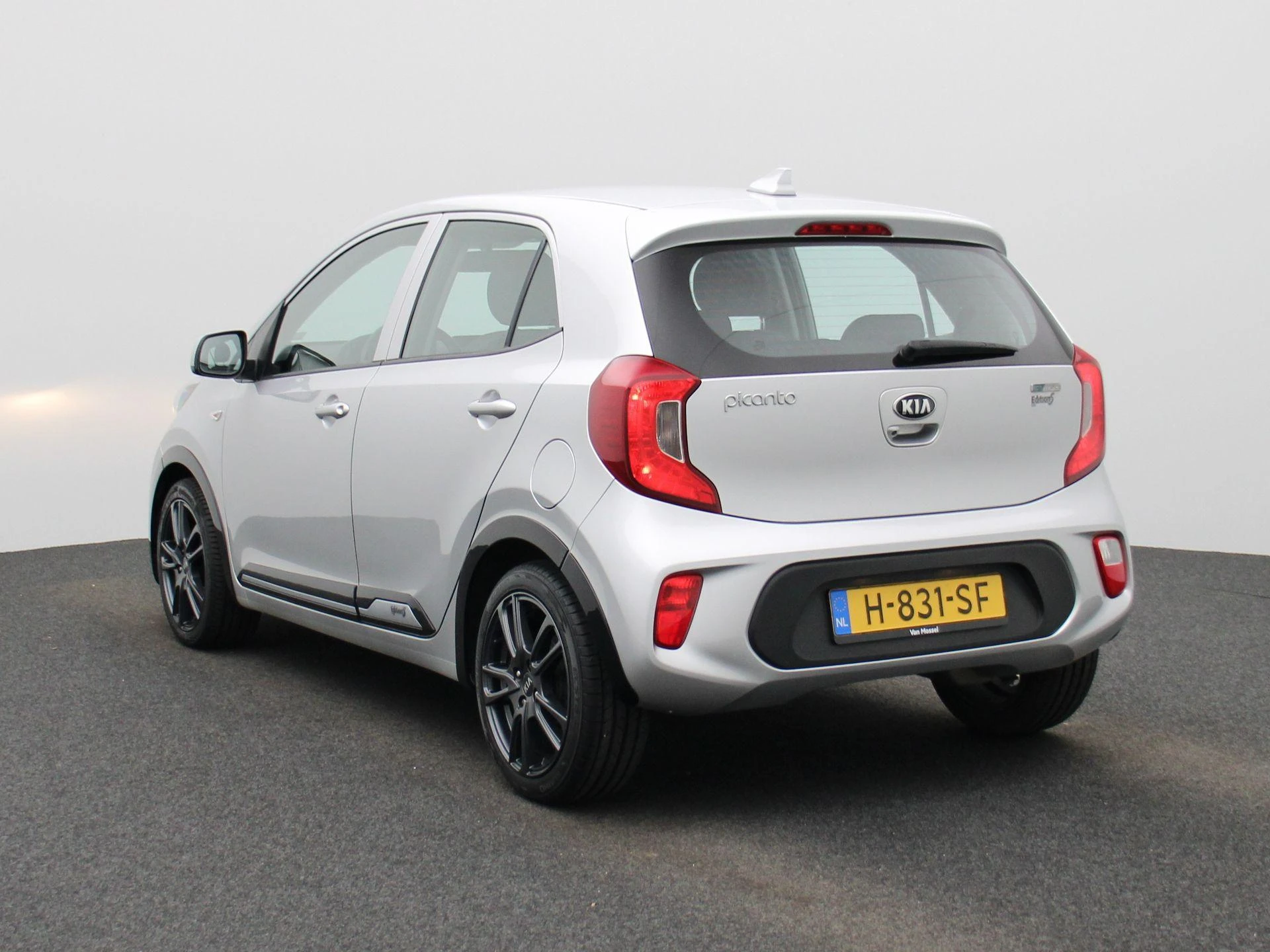 Kia Picanto met kenteken 50100 – autofoto 5