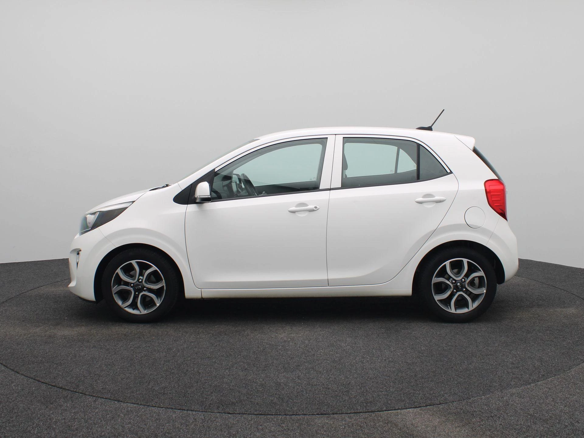 Kia Picanto met kenteken 53100 – autofoto 5