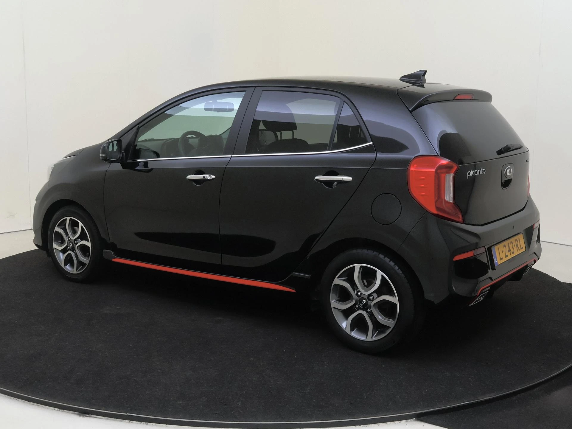 Kia Picanto met kenteken L-243-RL – autofoto 4