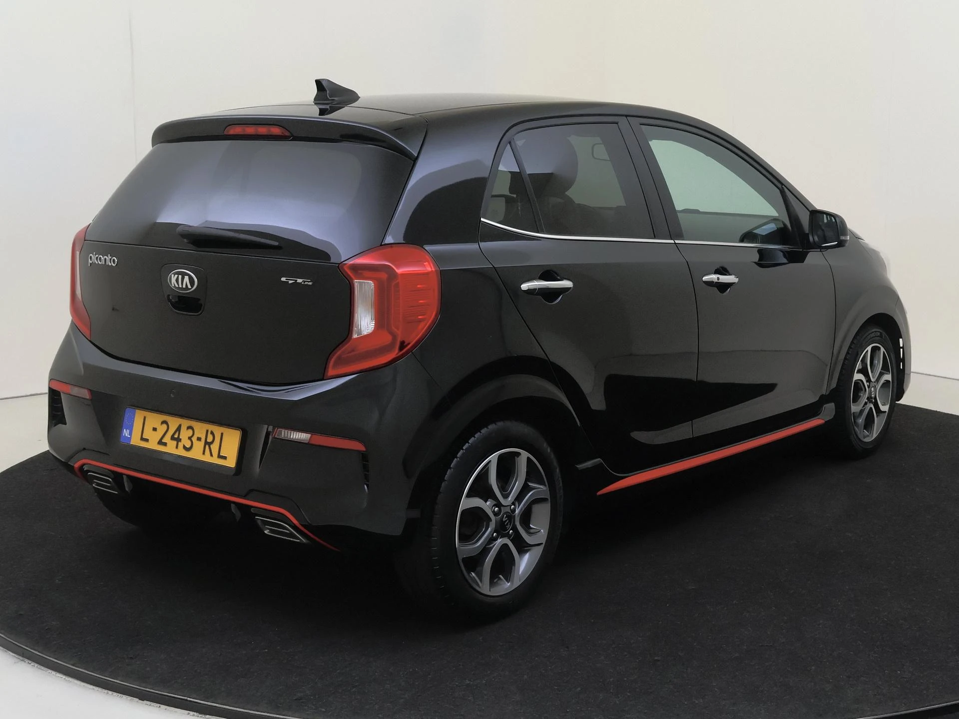 Kia Picanto met kenteken L-243-RL – autofoto 5