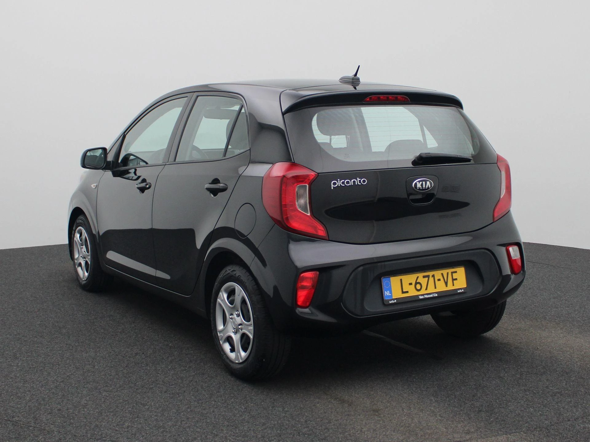 Kia Picanto met kenteken L-671-VF – autofoto 2