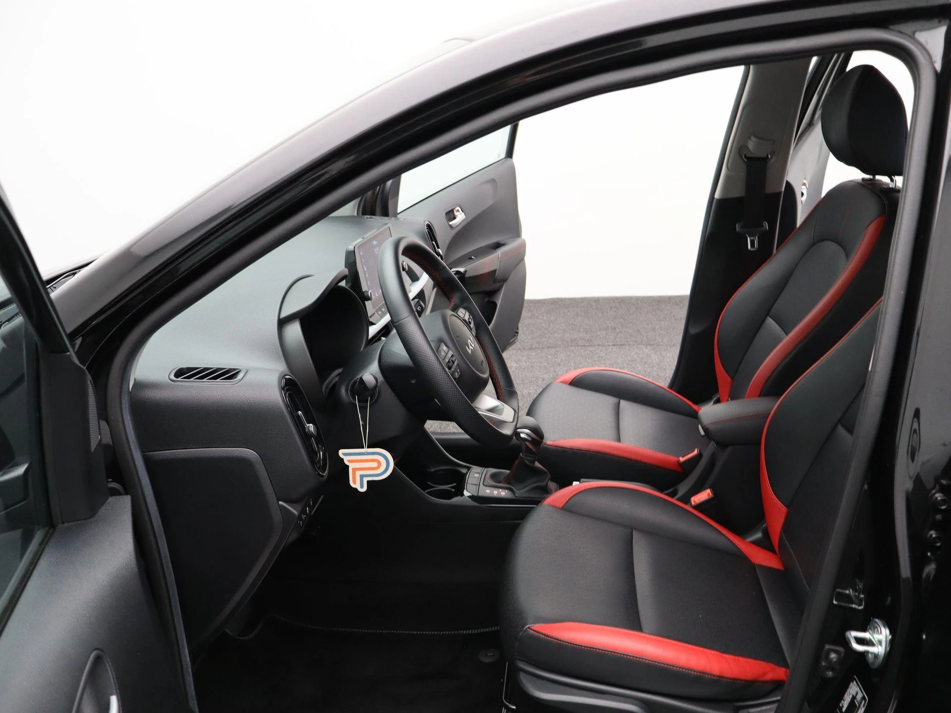 Kia Picanto met kenteken P-588-NL – autofoto 5